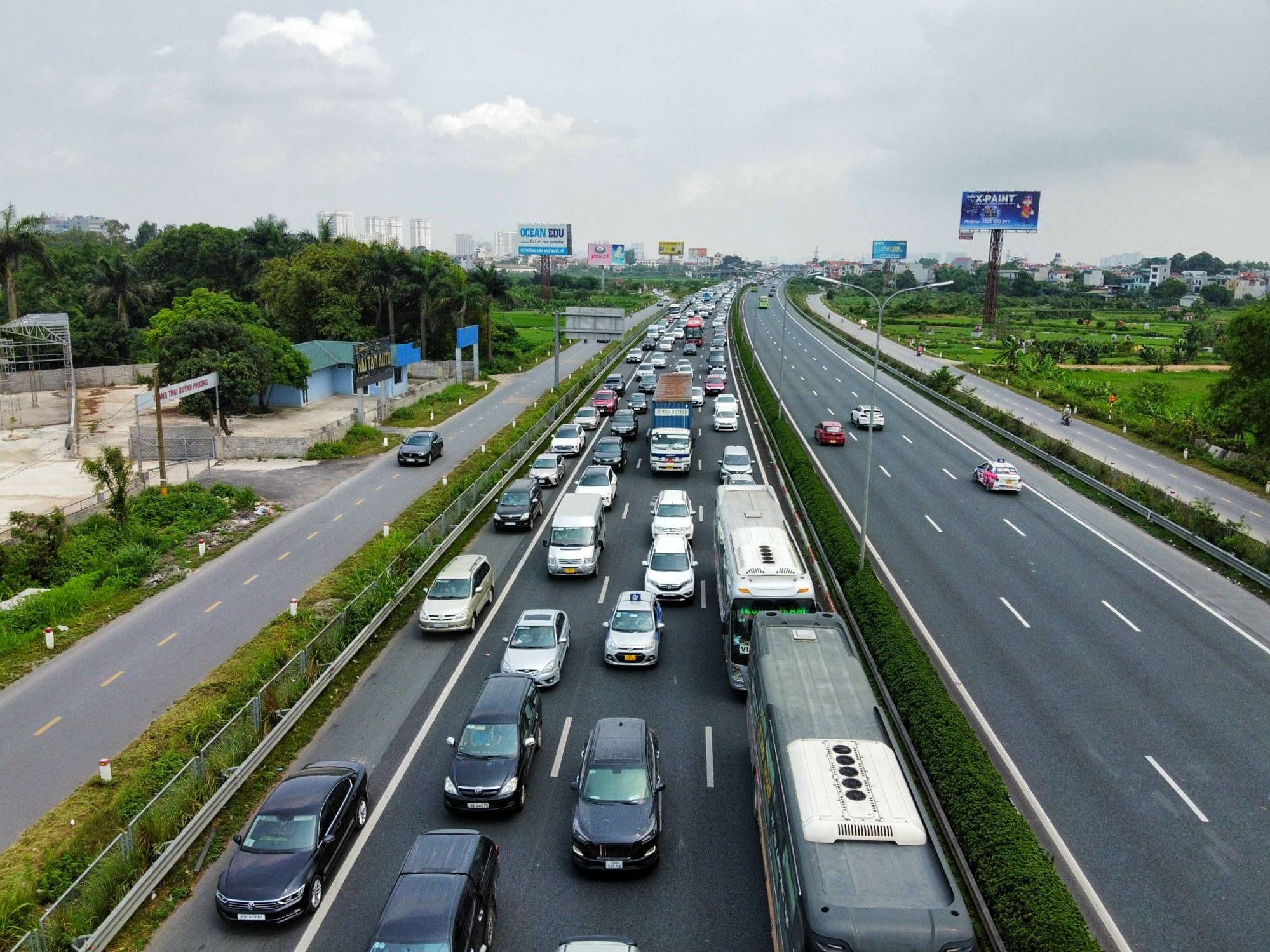 tac duong bot phap van anh 16