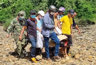 4 nguoi chet duoi, 6 nan nhan mat tich khi di choi dip le hinh anh