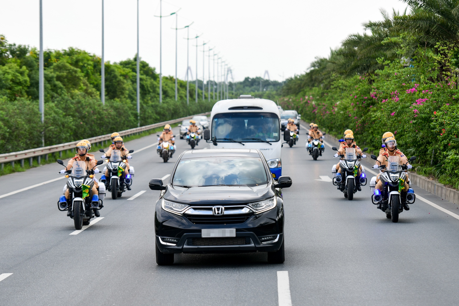 CSGT xu nghiem loi dung phu hieu SEA Games anh 1