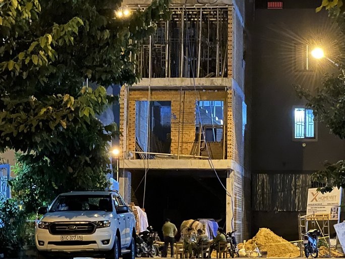 Nu tho ho roi tu tang 3 xuong dat tu vong hinh anh