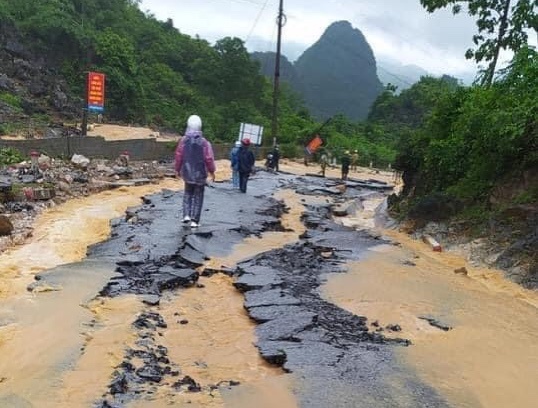 Lang Son mua lon anh 8