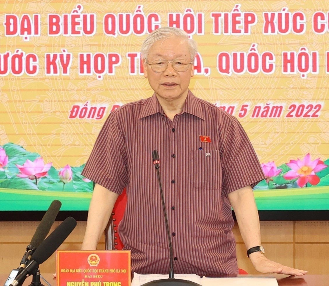 Tong bi thu Nguyen Phu Trong tiep xuc cu tri anh 2