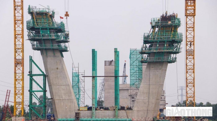 cau my thuan 2 anh 1