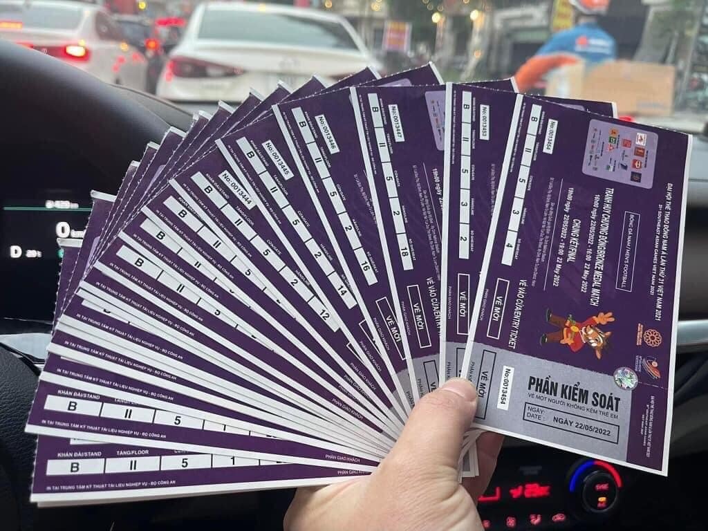 Ve tran Viet Nam - Thai Lan tang phi ma, co thoi gia 15 trieu/cap hinh anh