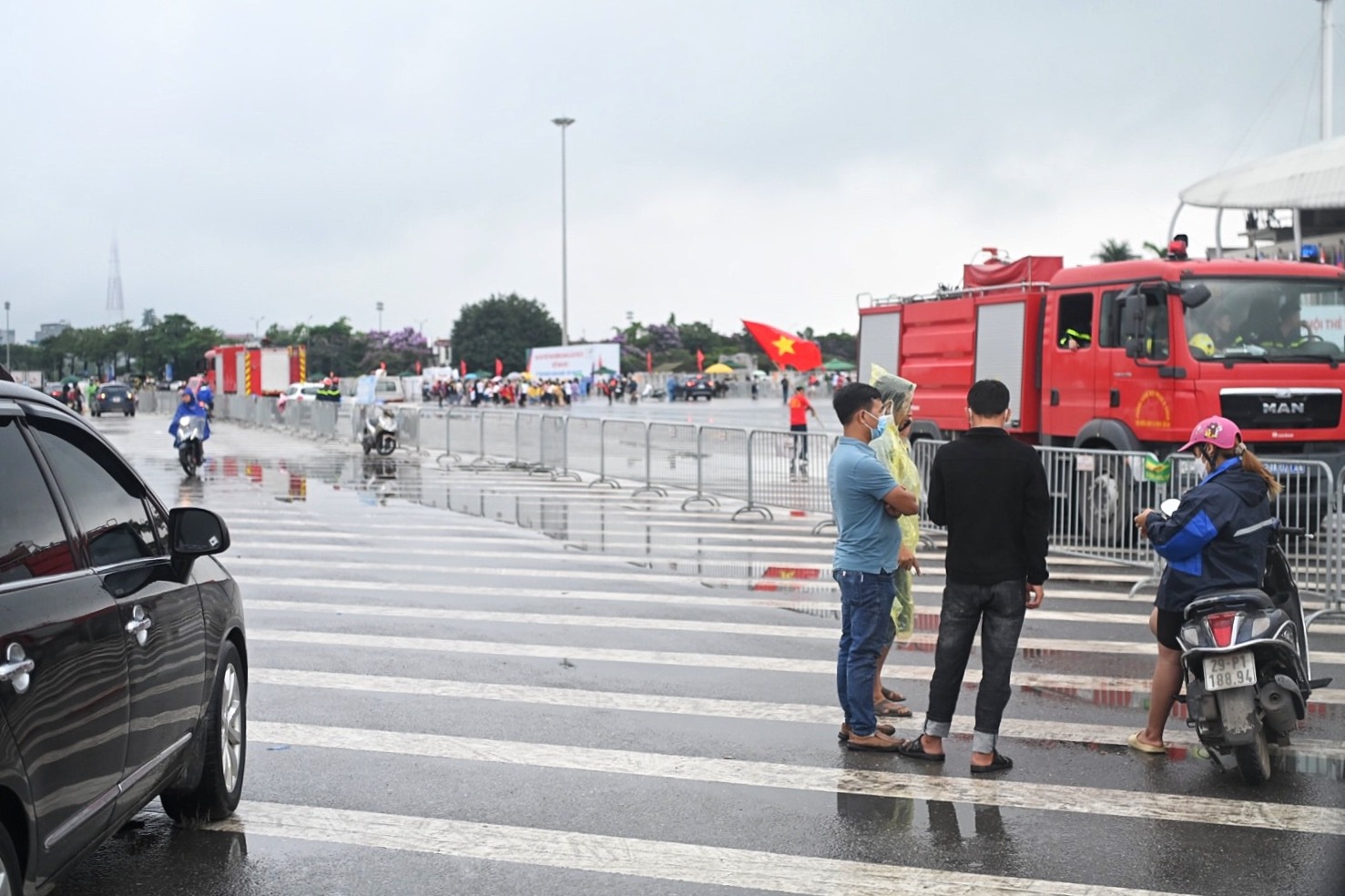 gia ve viet nam thai lan giam anh 1