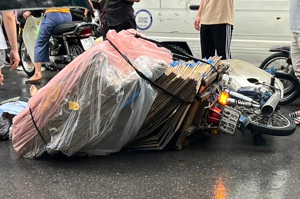 Truy tim nu tai xe trong vu tai nan lam mot nguoi chet o Ha Noi hinh anh