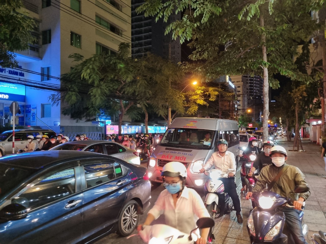 ket xe o nha trang anh 1