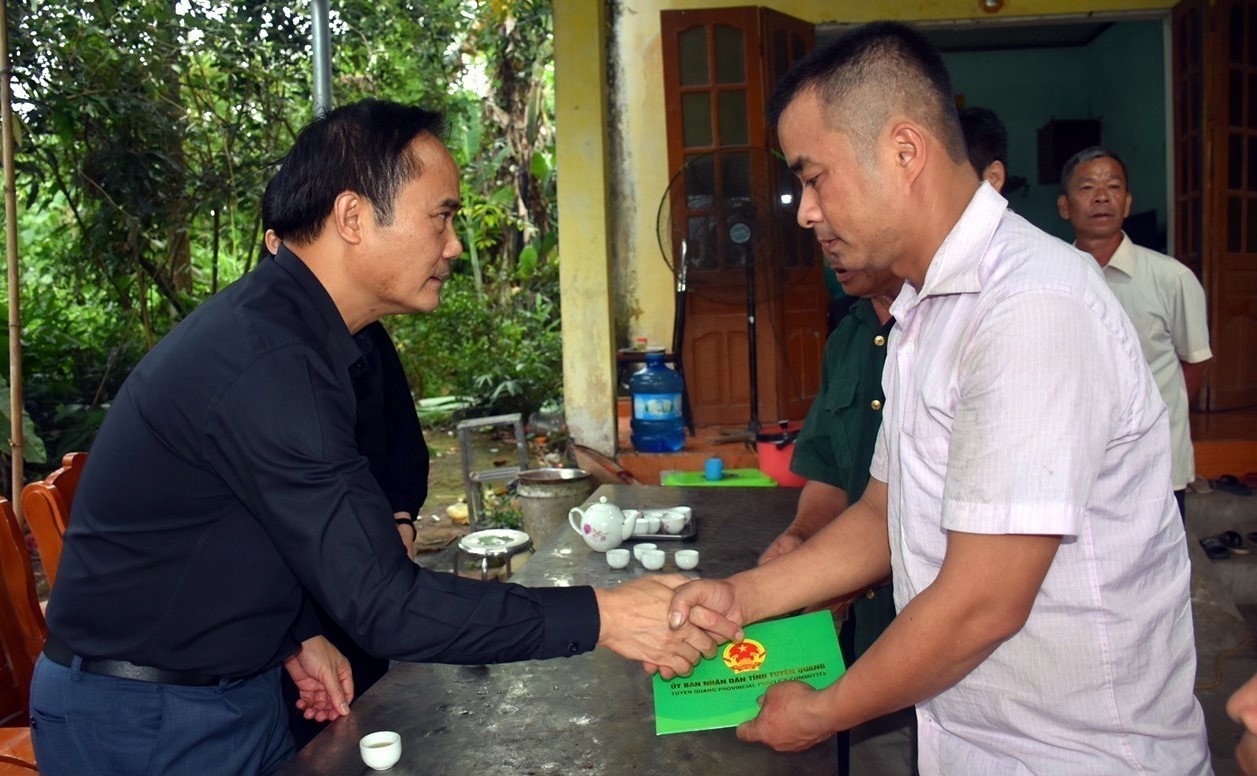 Hai tre em thiet mang thuong tam o Tuyen Quang hinh anh