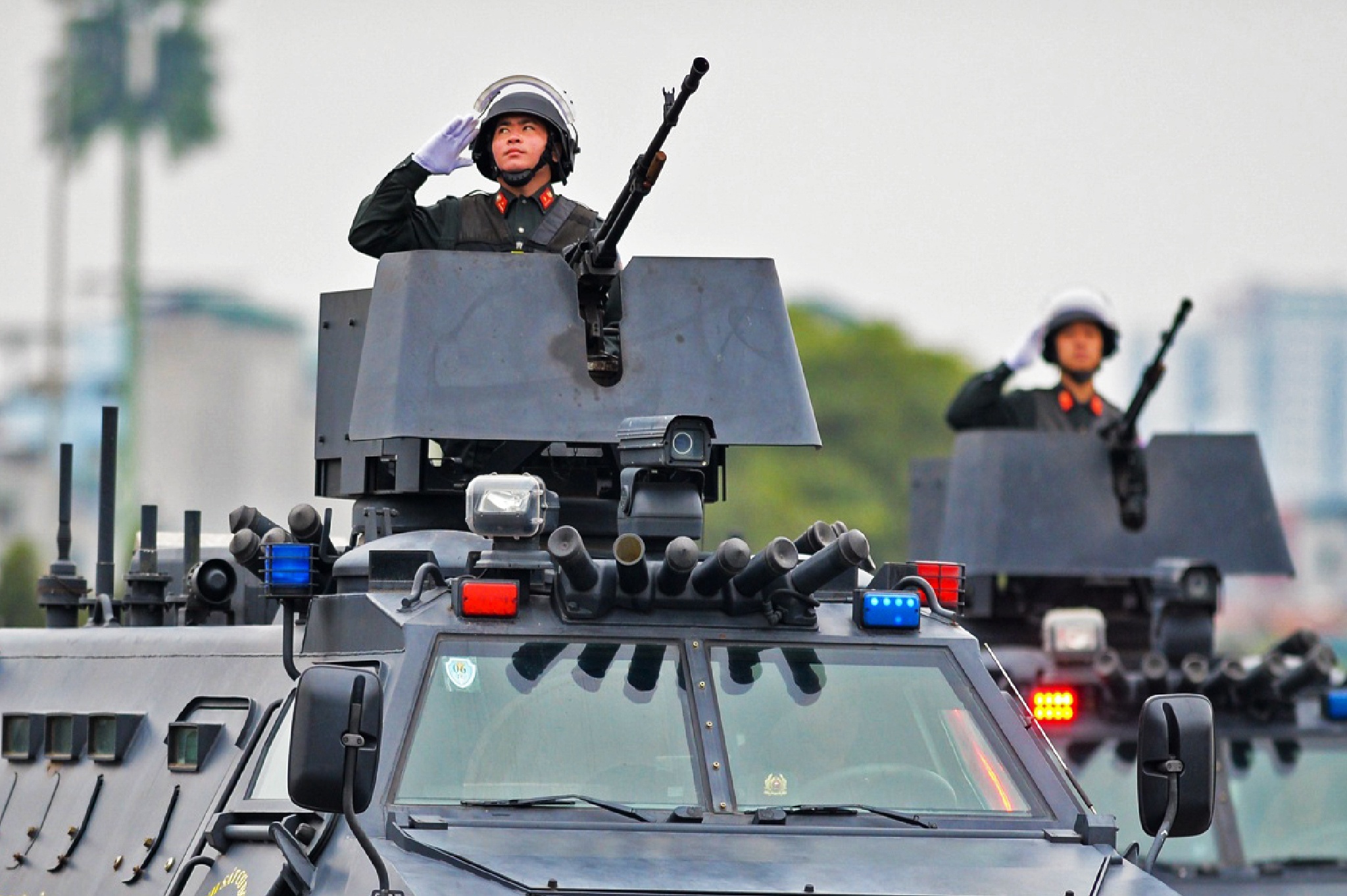 CSCD dang nghien cuu phat trien tau bay khong nguoi lai, khinh khi cau hinh anh