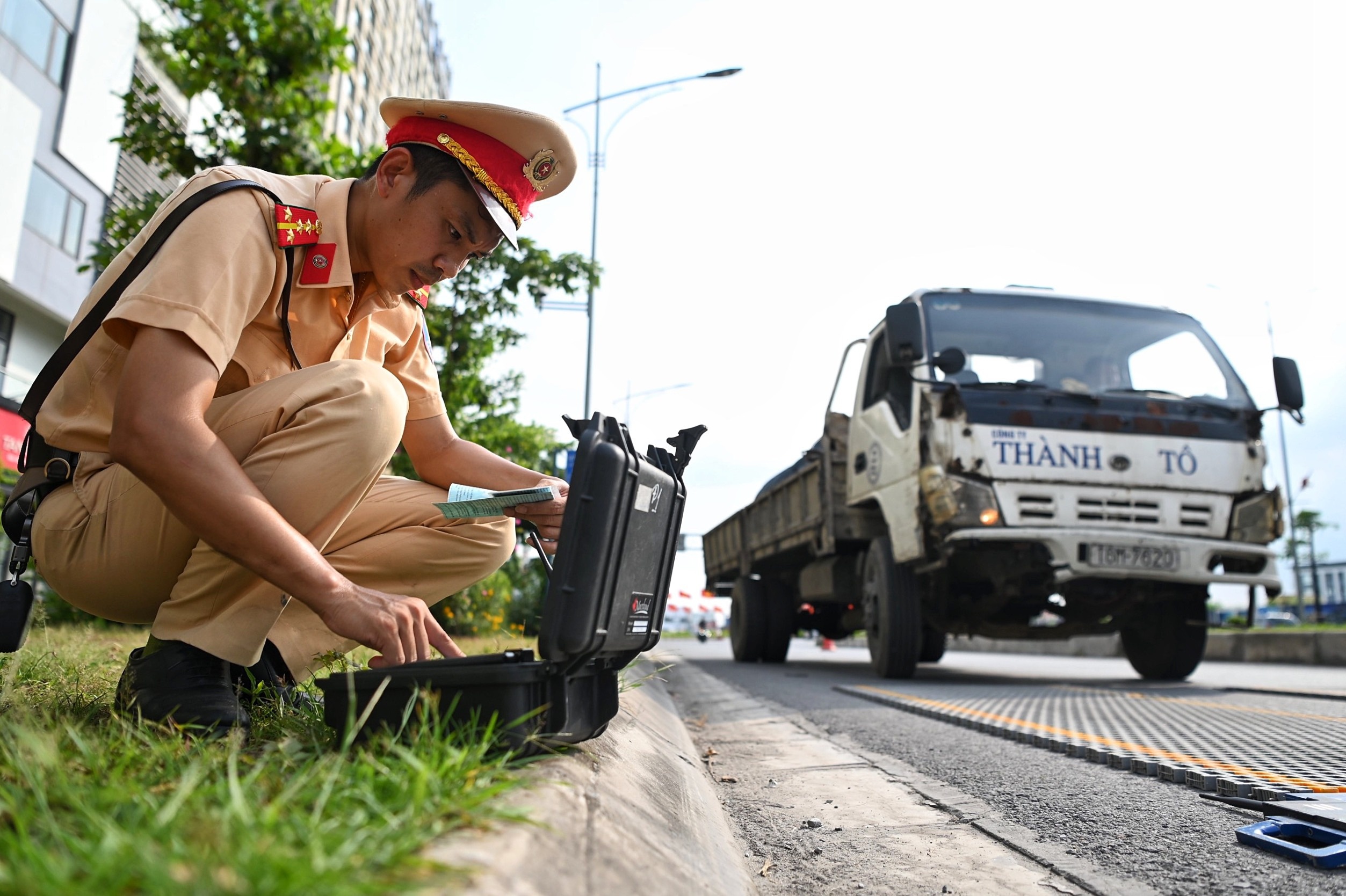 Xu ly xe qua tai trong o Hai Phong anh 5