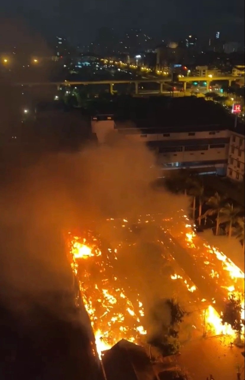 chay nha hang bo to anh 1