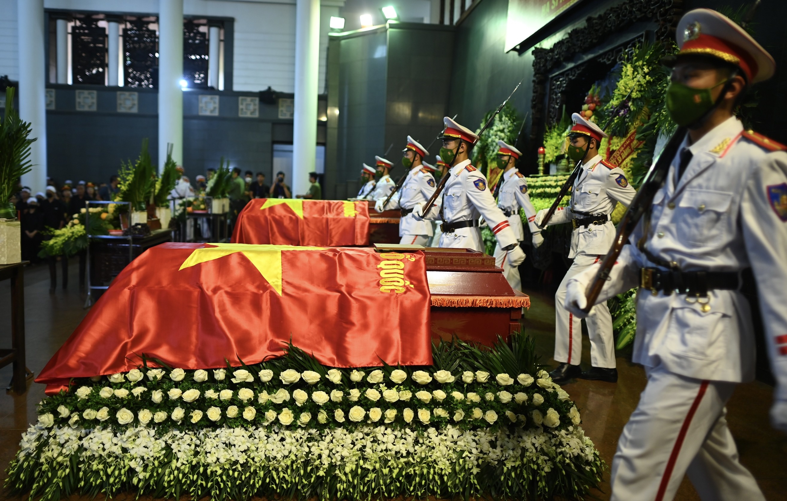 Le tang 3 liet si canh sat anh 5