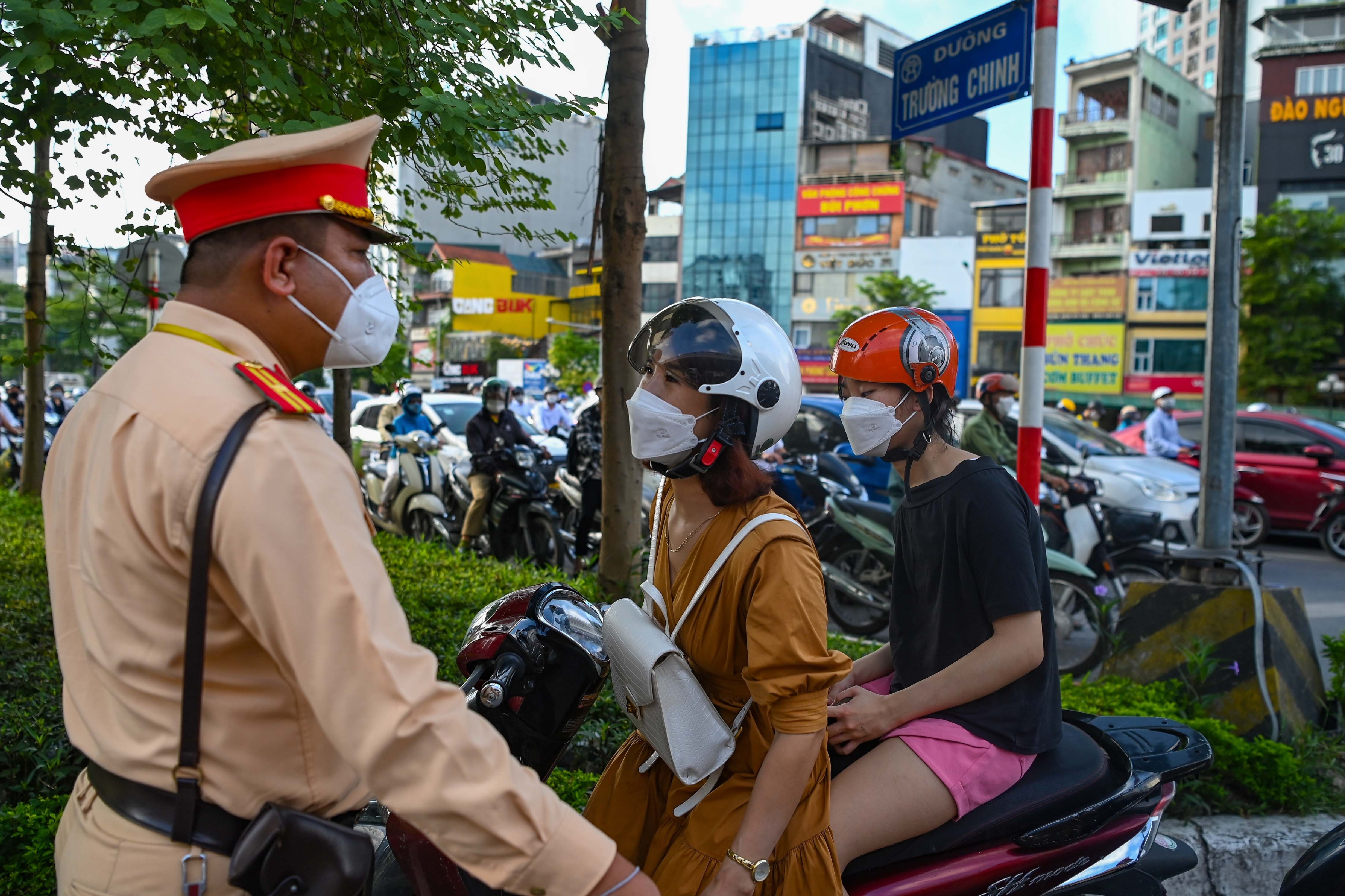 nguoc chieu nga tu so anh 6