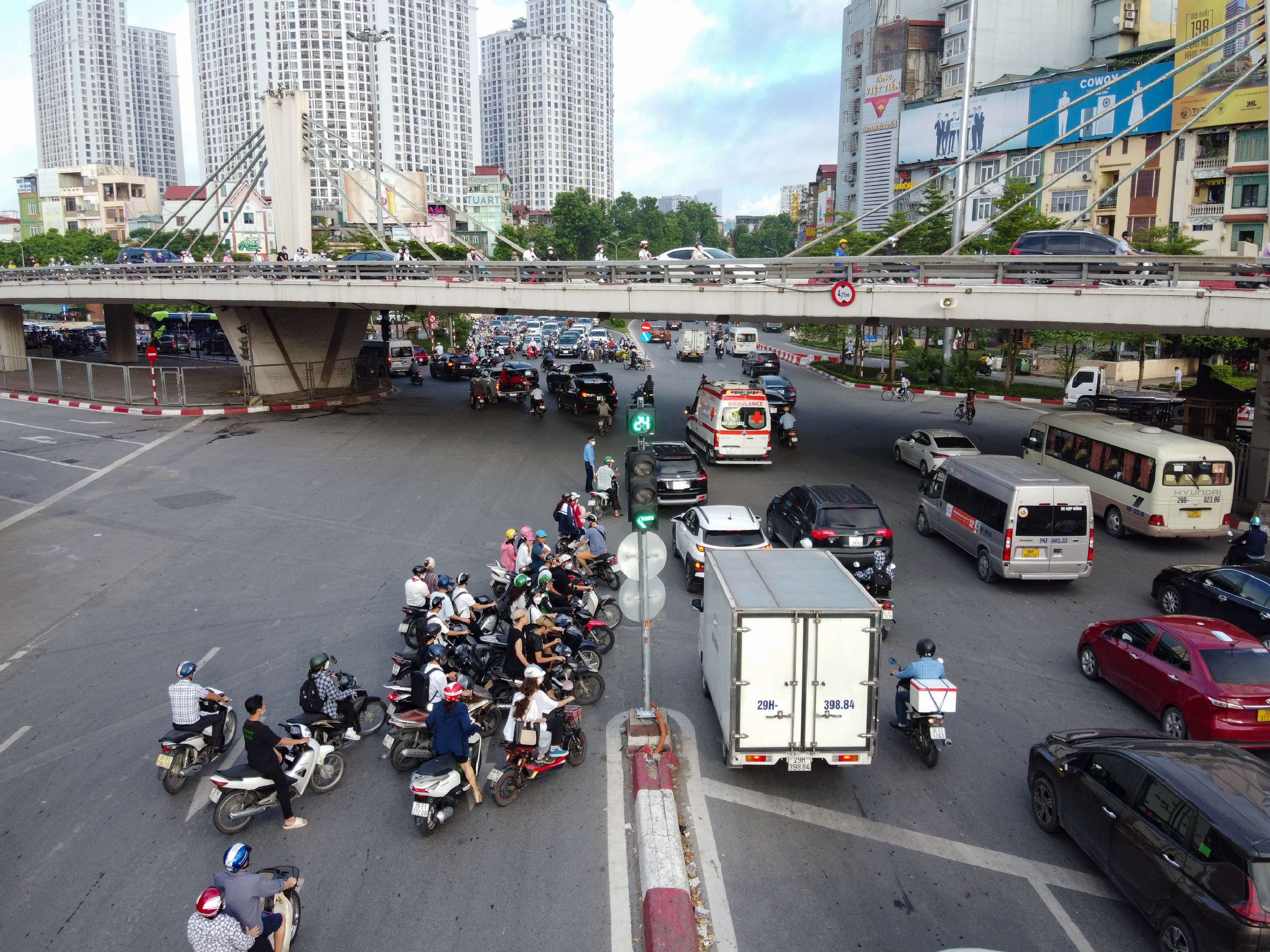 nguoc chieu nga tu so anh 4