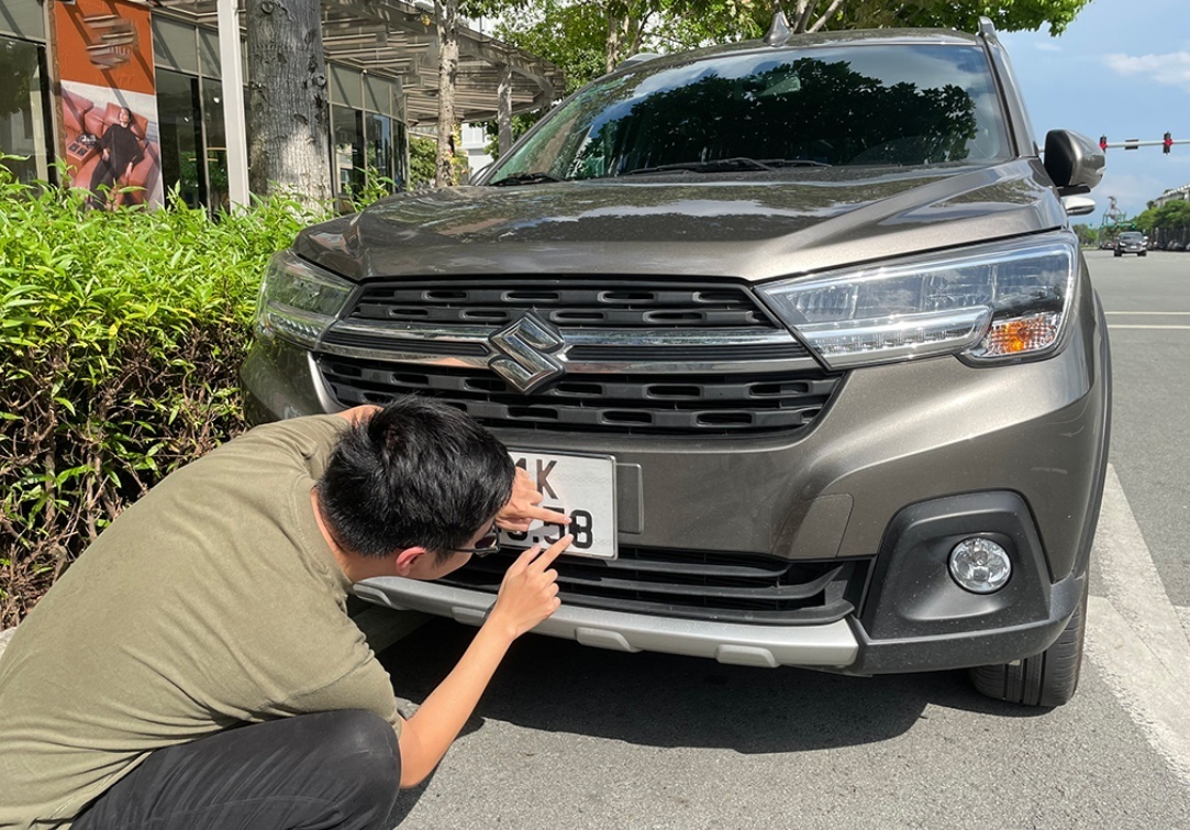 CSGT ra quan, quyet xu nghiem xe che bien so 'ne' phat nguoi hinh anh