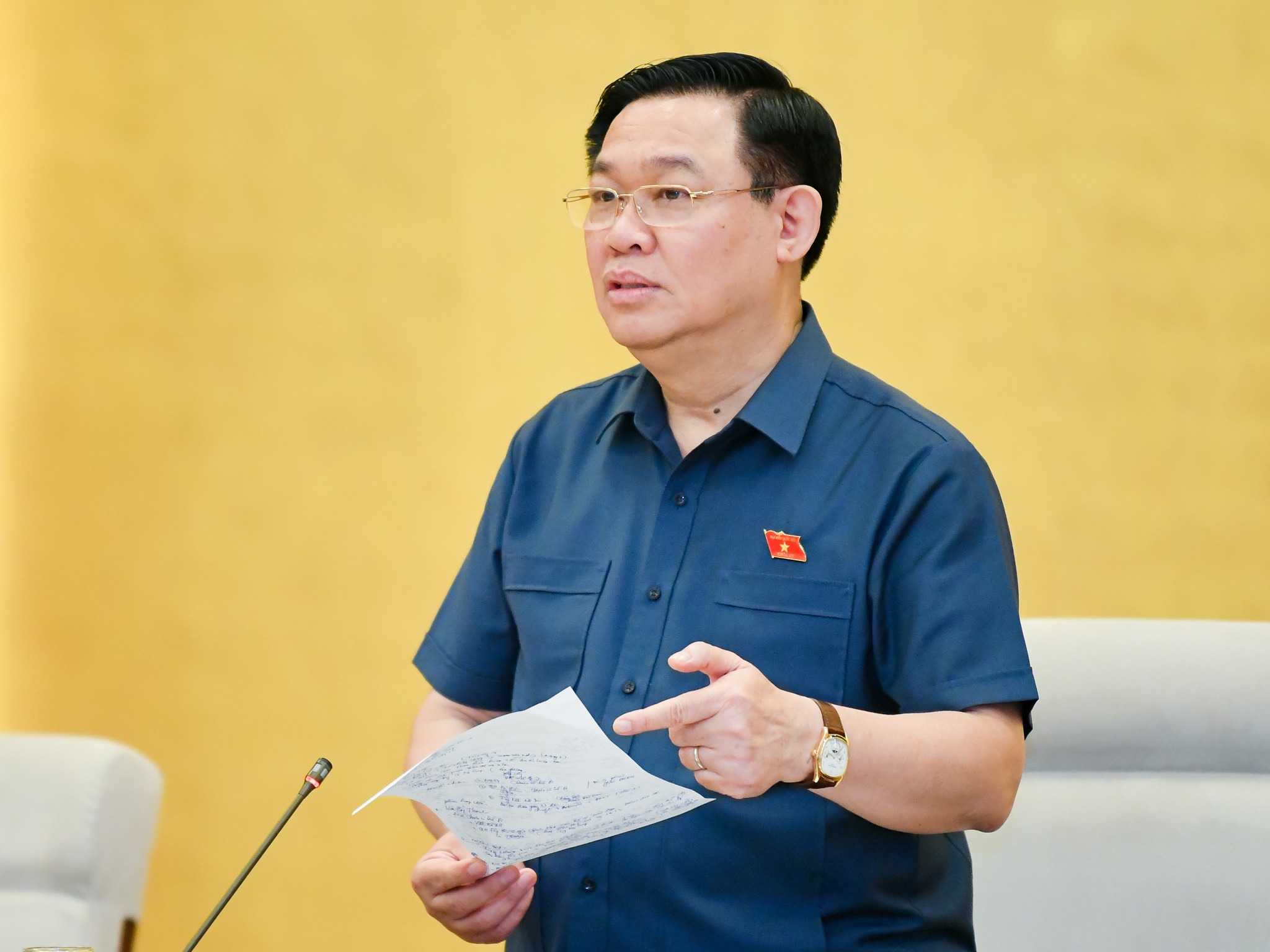 QH phe chuan nhan su anh 1