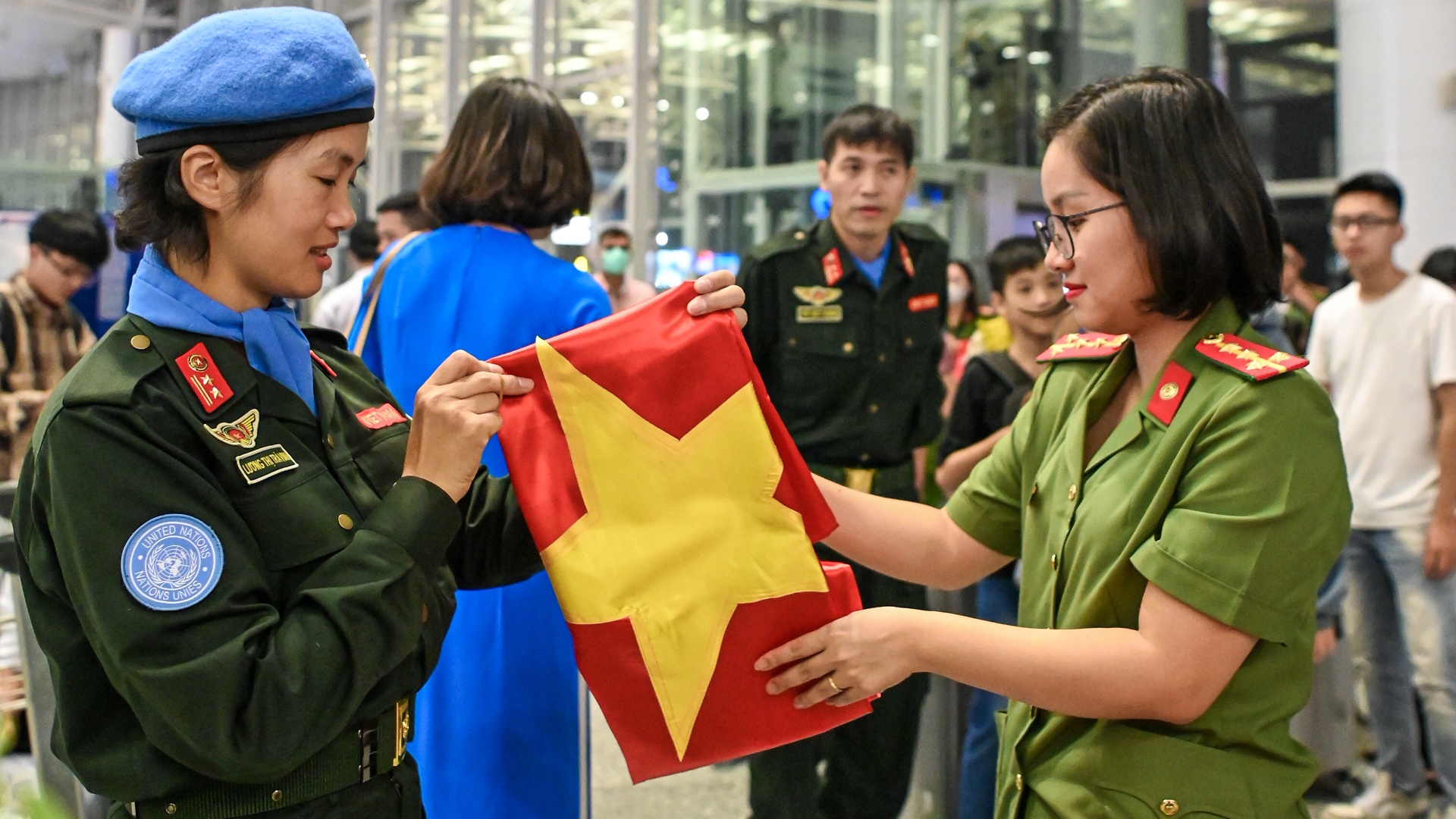 Gin giu hoa binh LHQ anh 20