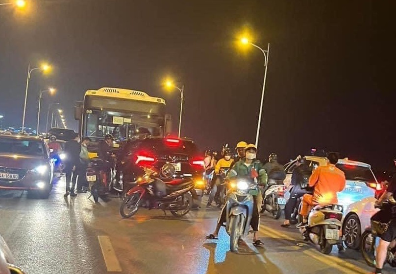 Santafe lan lan anh 1