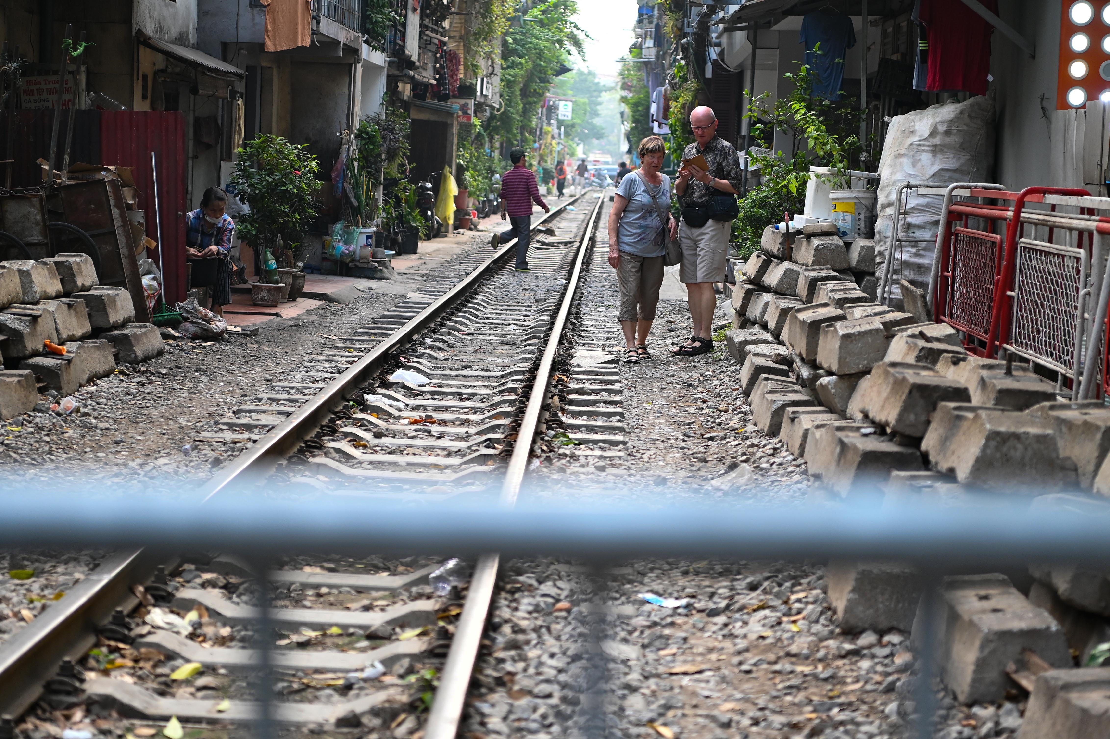 ca phe duong tau anh 15