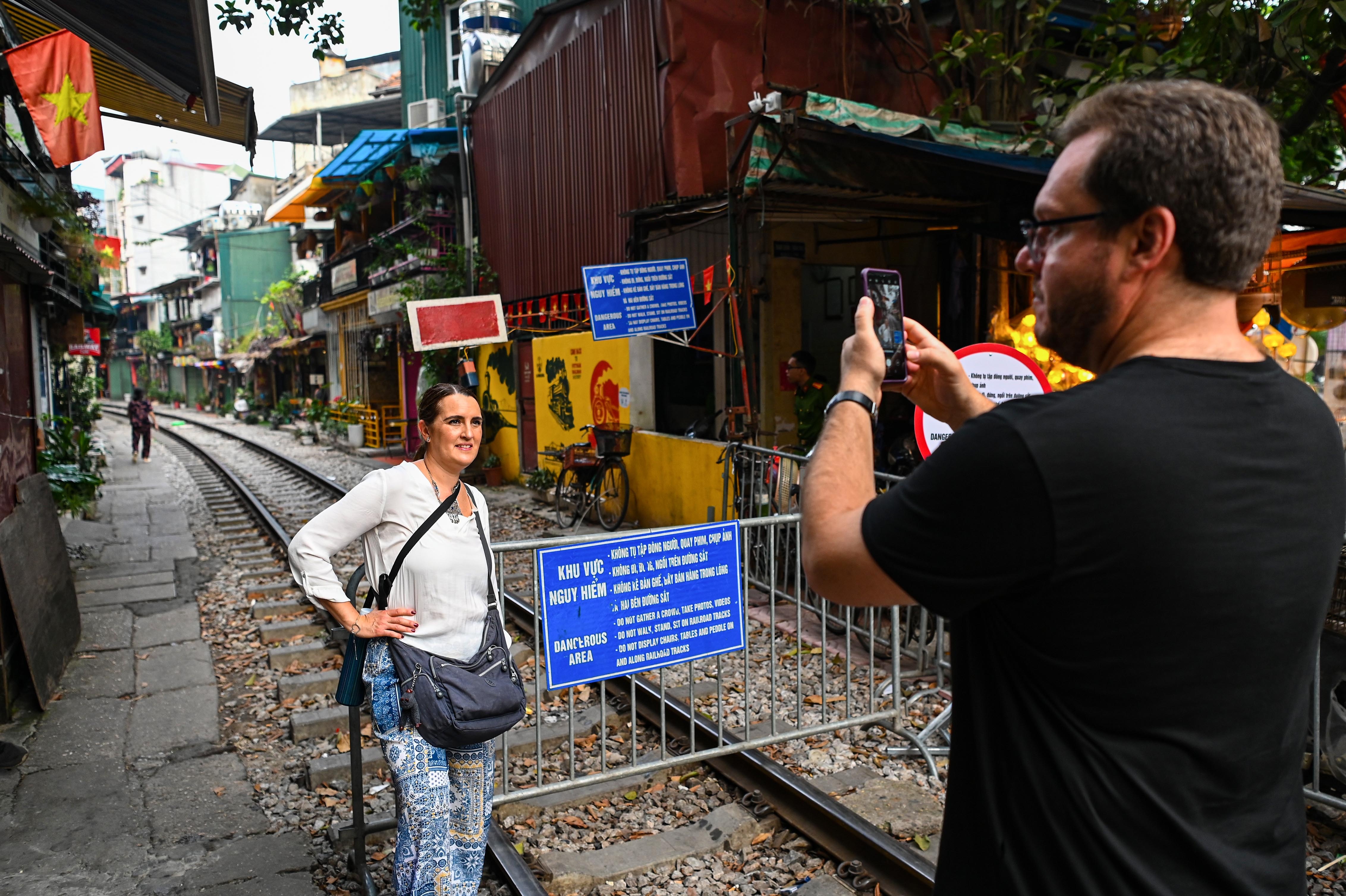 ca phe duong tau anh 12