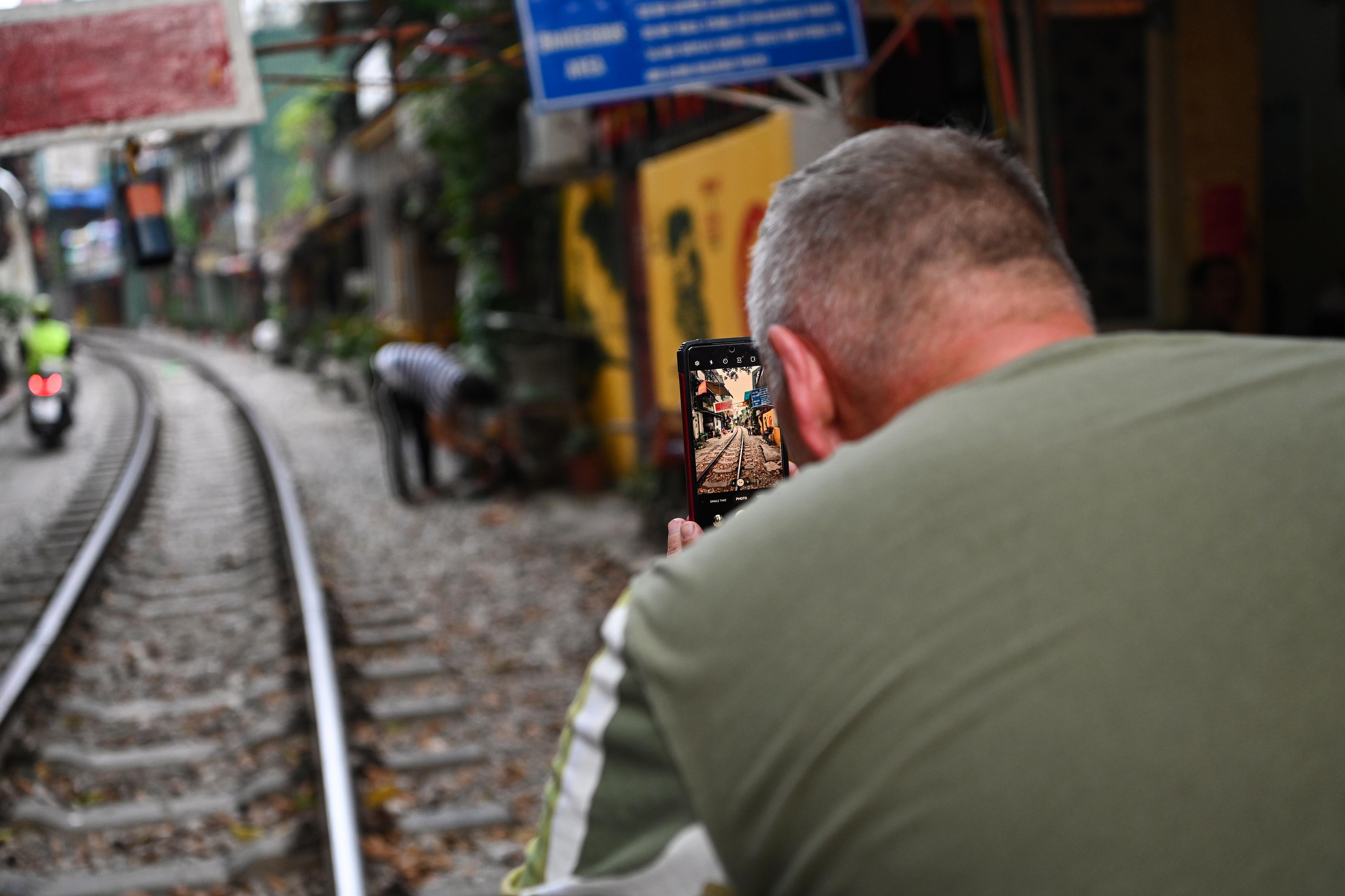 ca phe duong tau anh 16