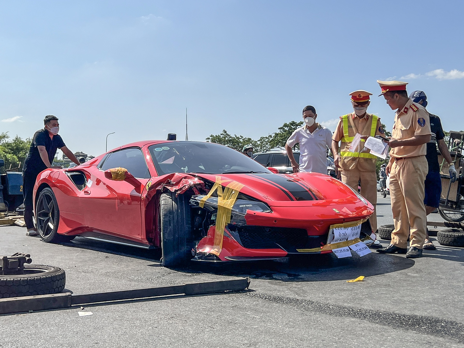 Ferrari dam chet nguoi anh 4