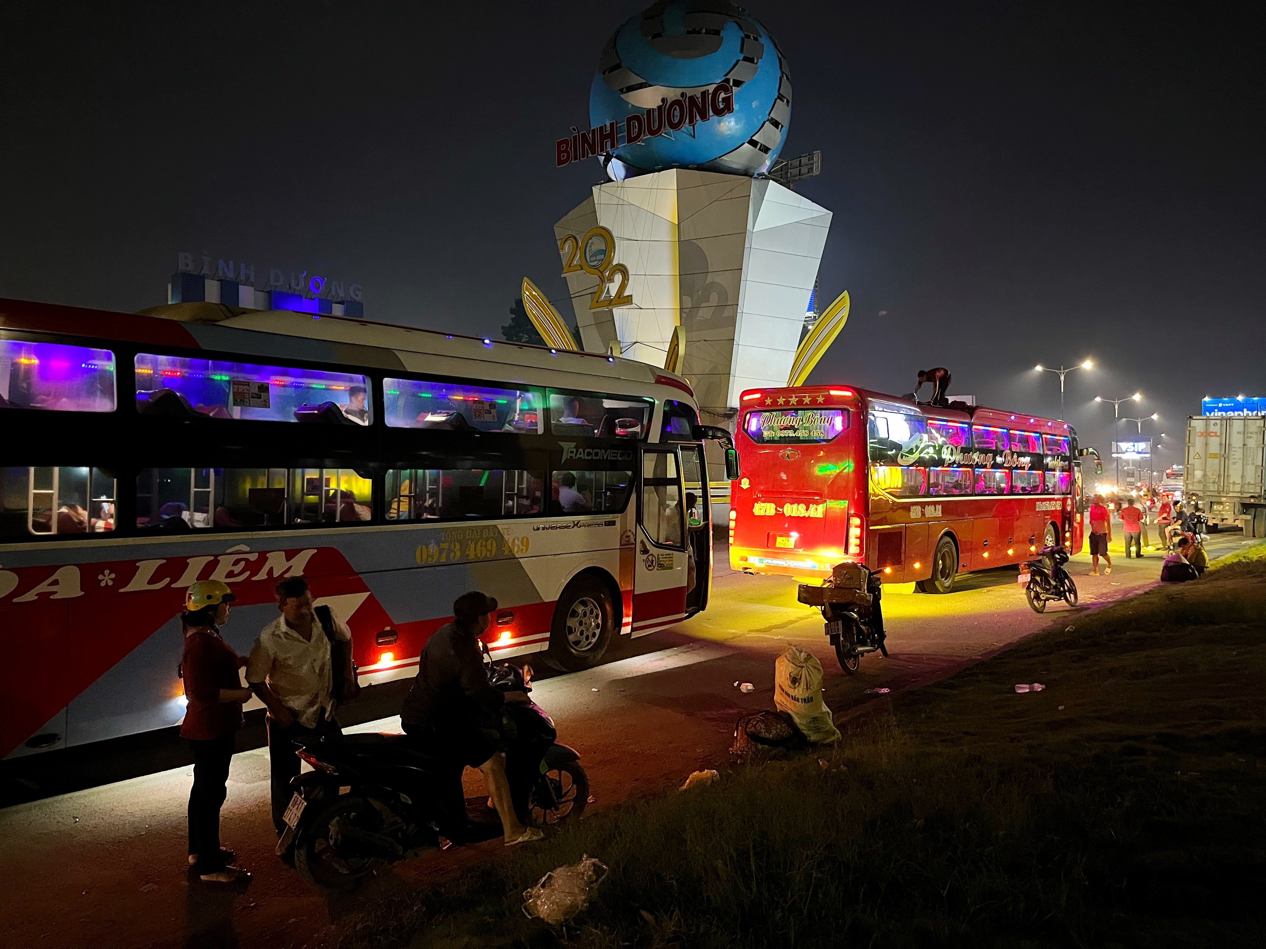 ben xe mien dong moi anh 2