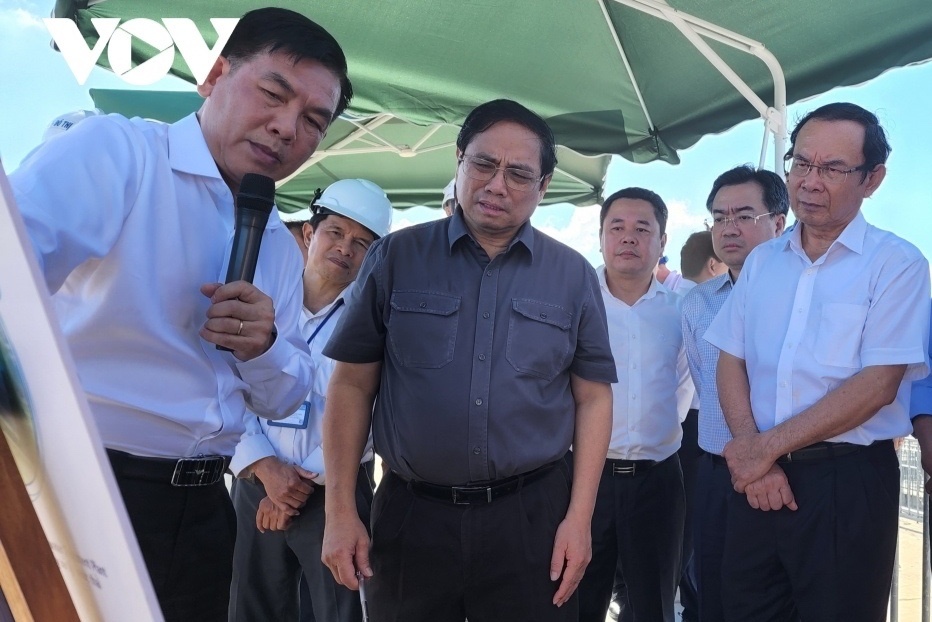 Thu tuong kiem tra tien do cac du an trong diem tai TP.HCM hinh anh