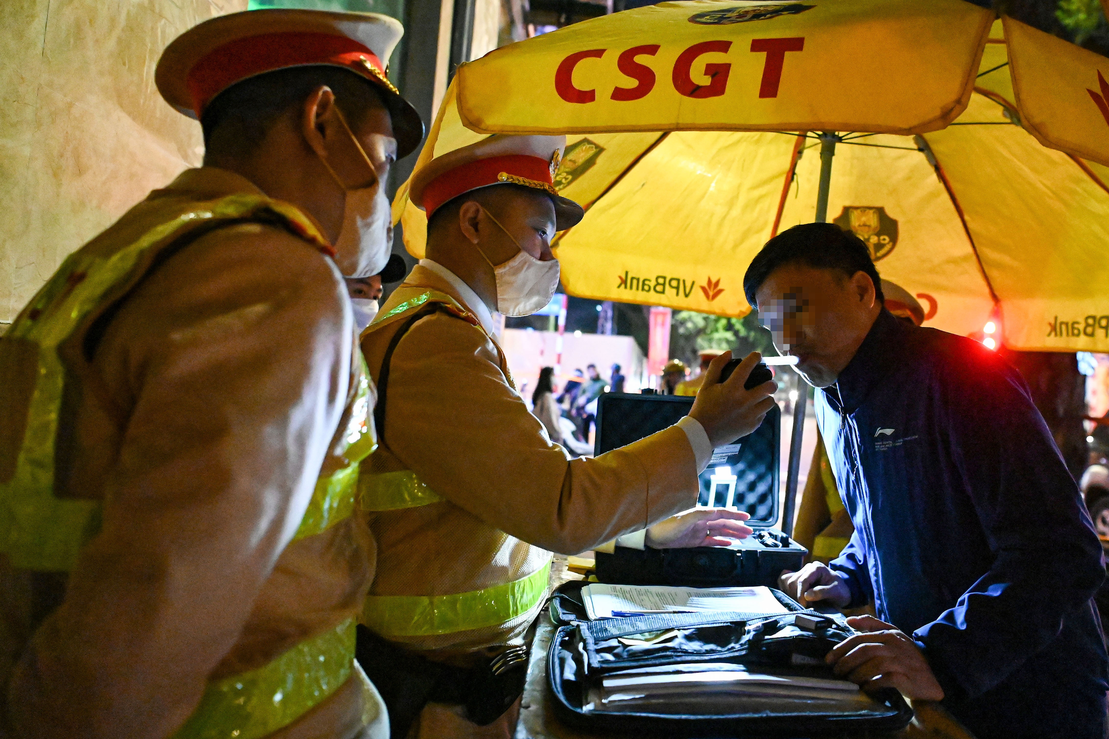 Can tang muc xu ly vi pham, phat tu tai xe co nong do con vuot nguong hinh anh