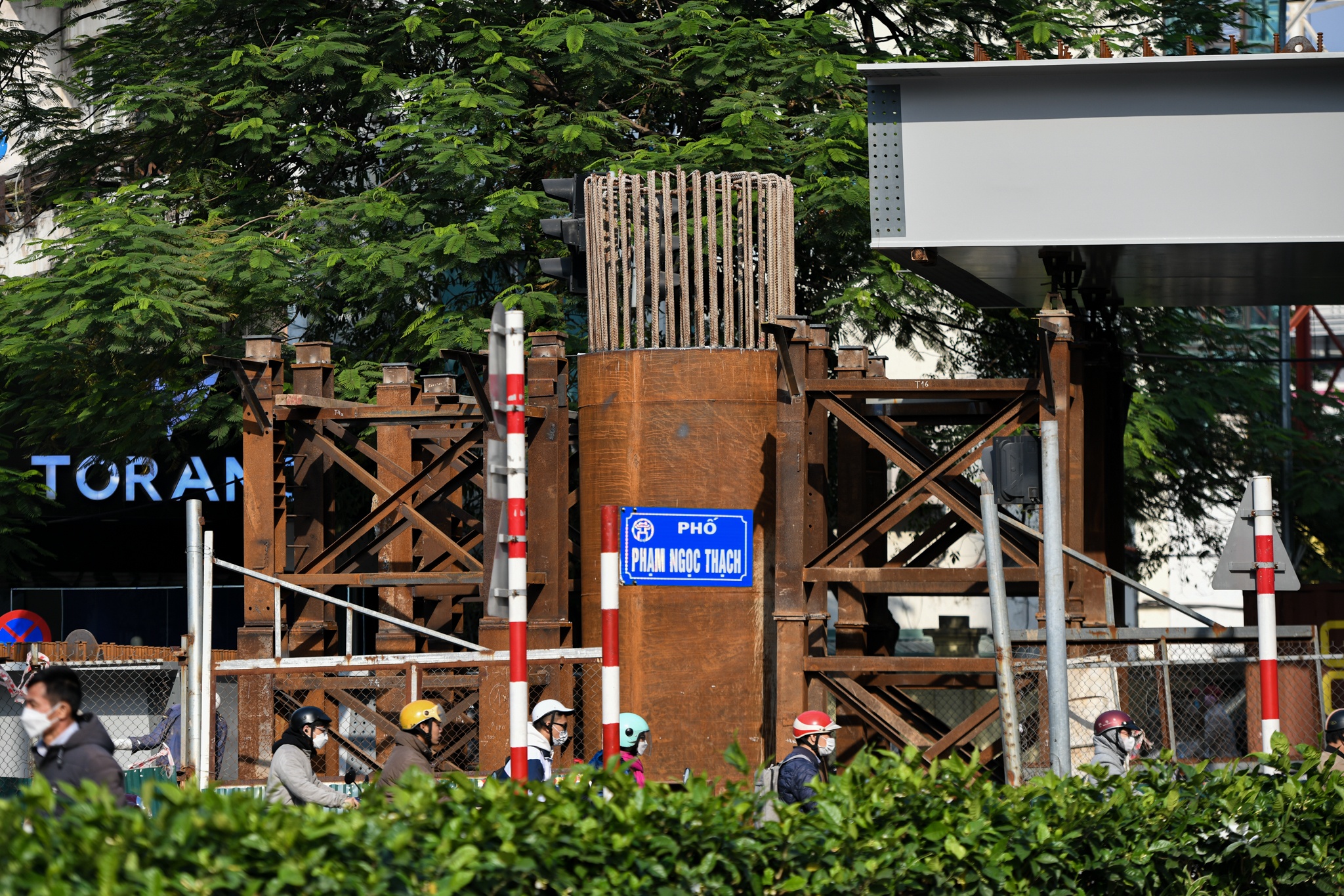 cau vuot chu C anh 5