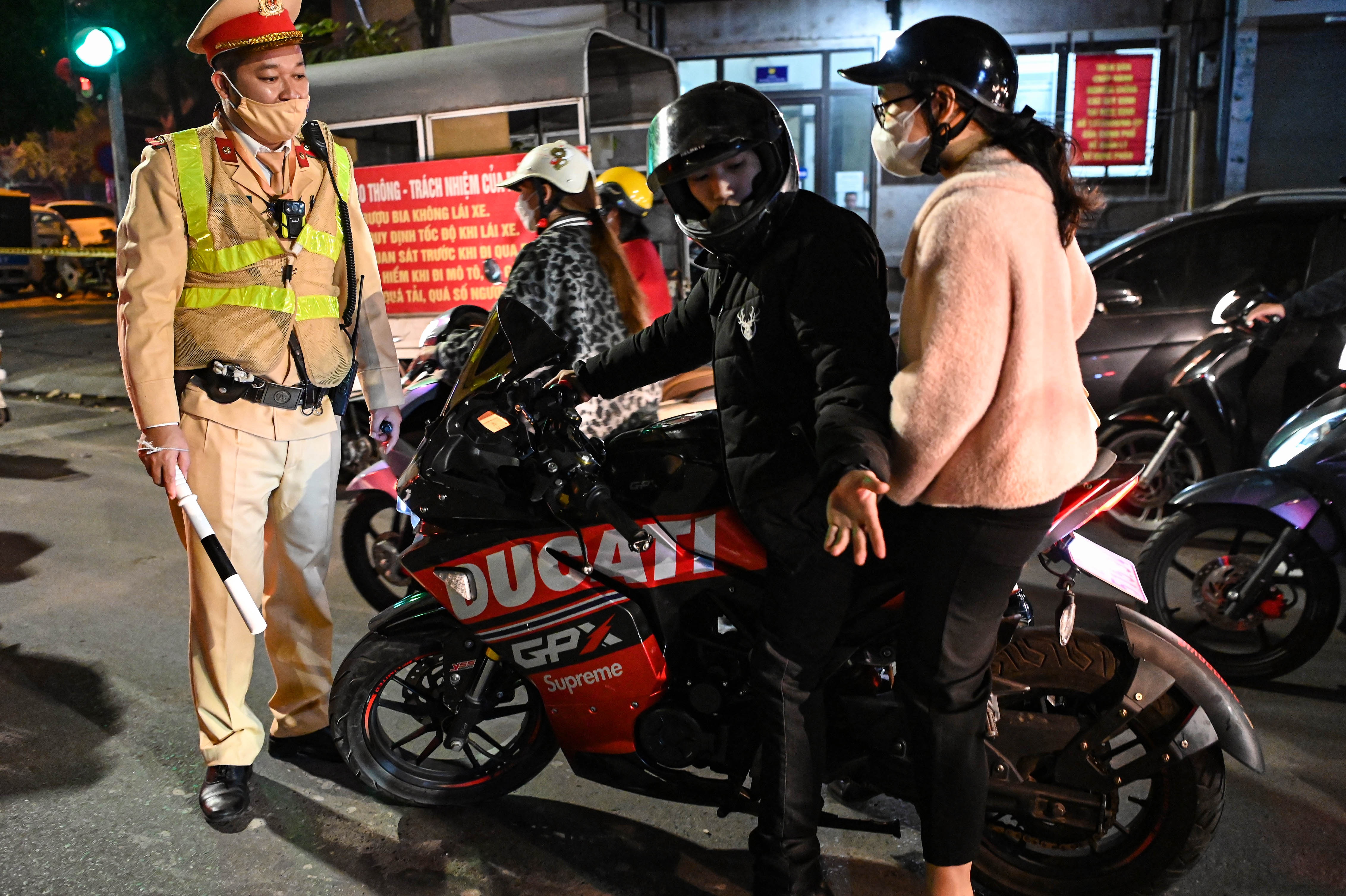 uống rượu lái xe ảnh 11 uong ruou lai xe anh 11