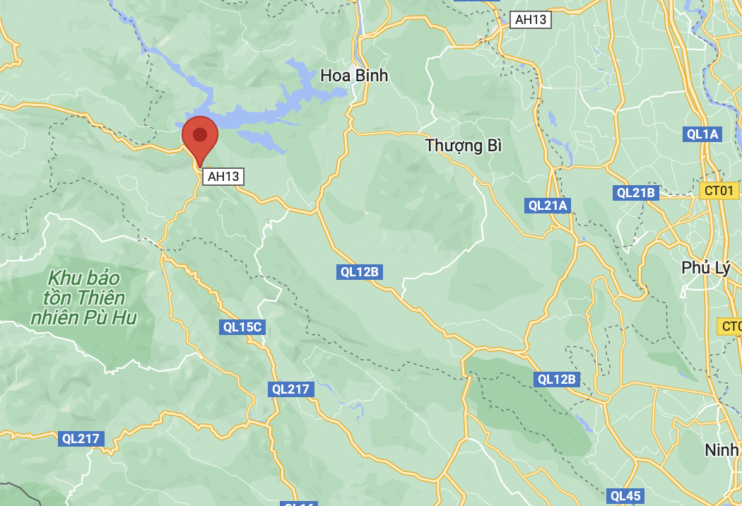 lat xe khach 21 nguoi anh 1