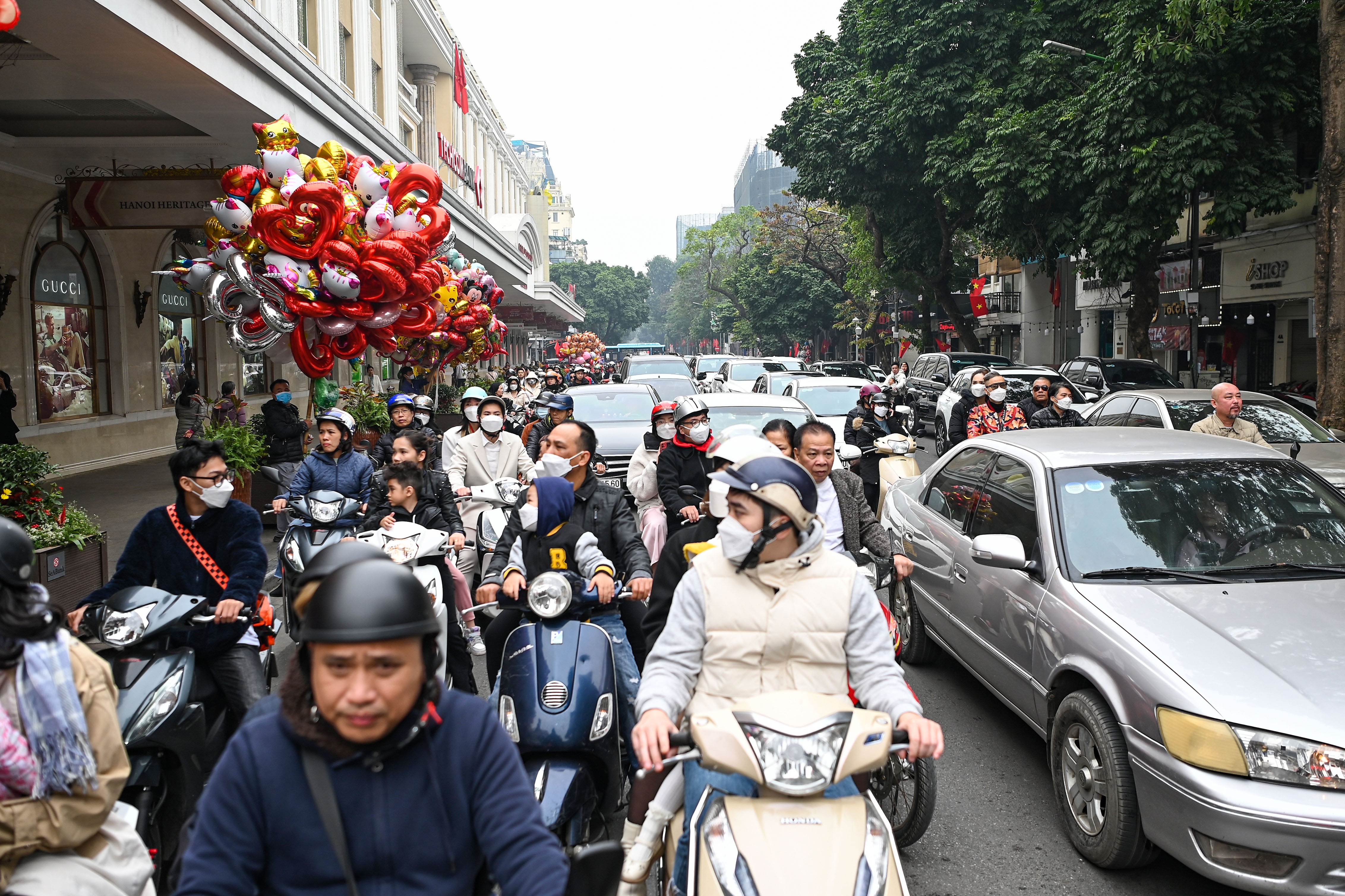 ho guom mung 1 tet anh 2