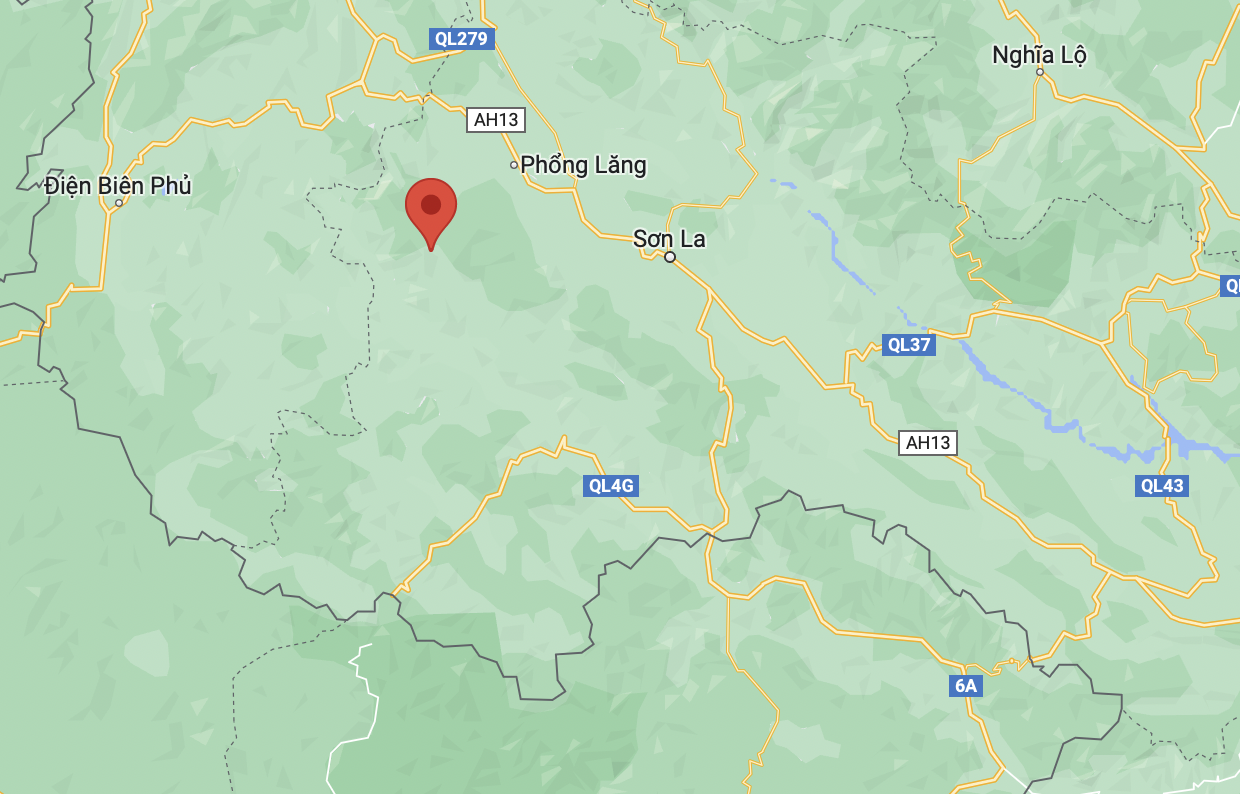 xe khach roi xuong vuc anh 1