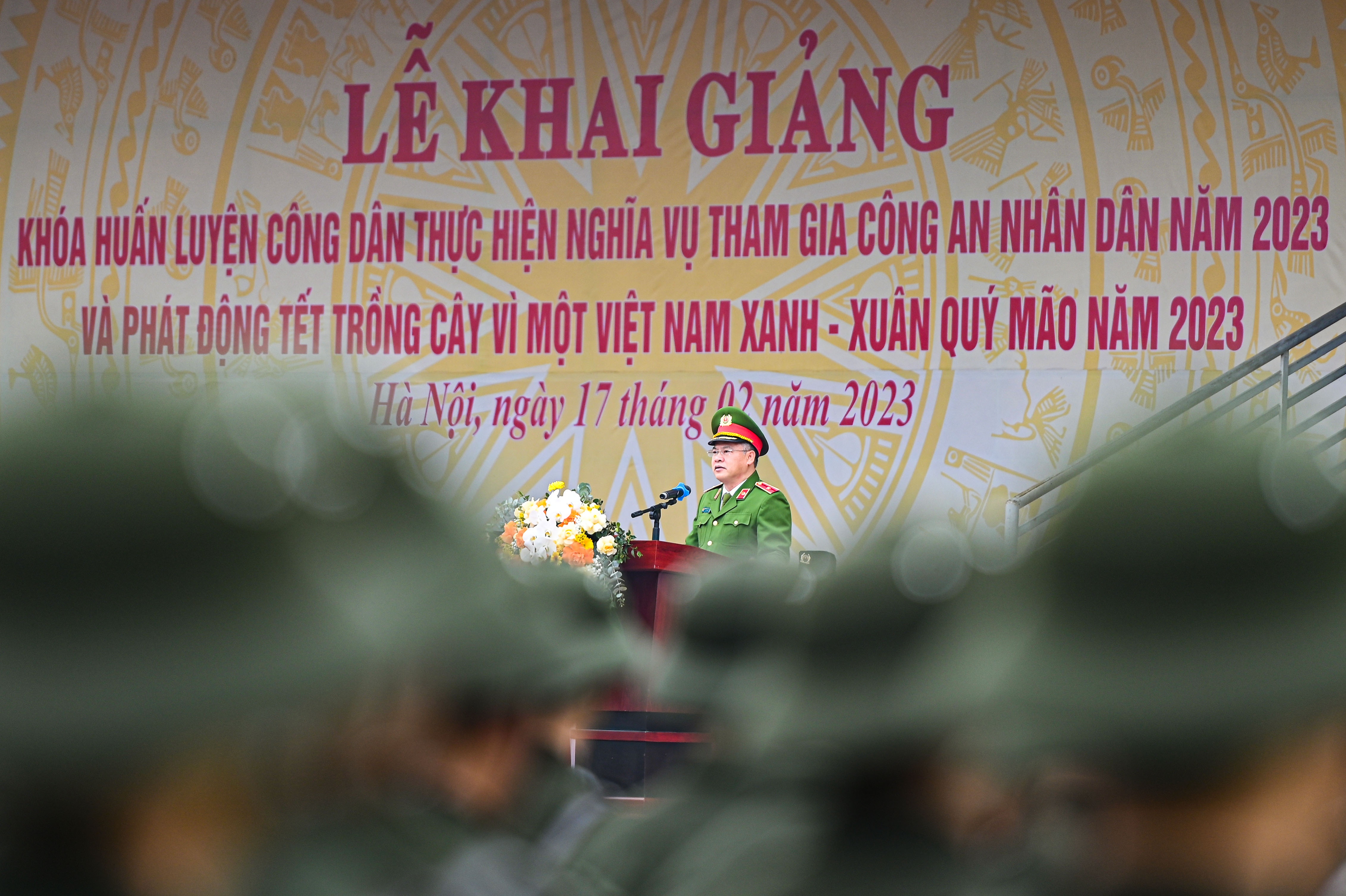 nghia vu cong an anh 3