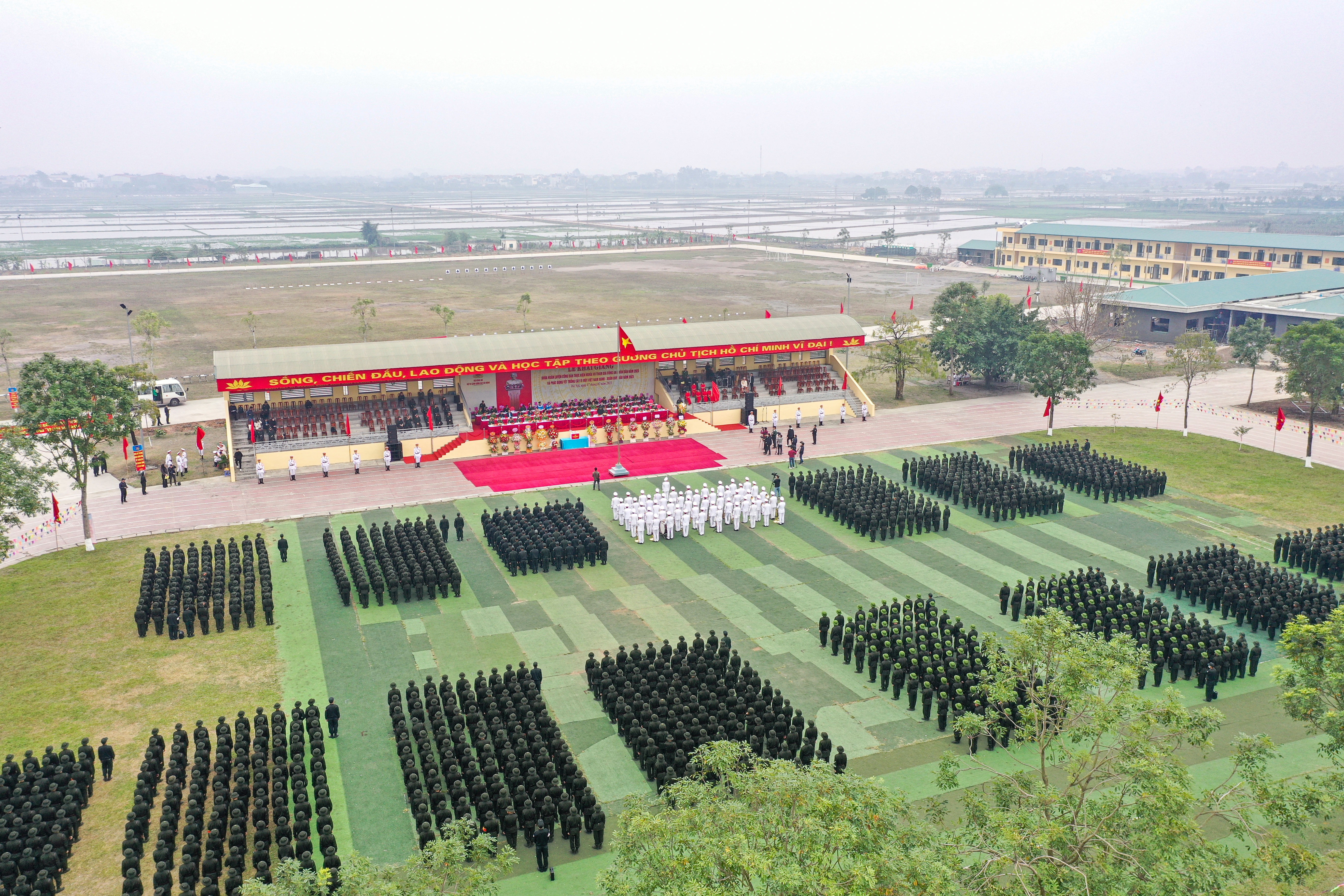 nghia vu cong an anh 2