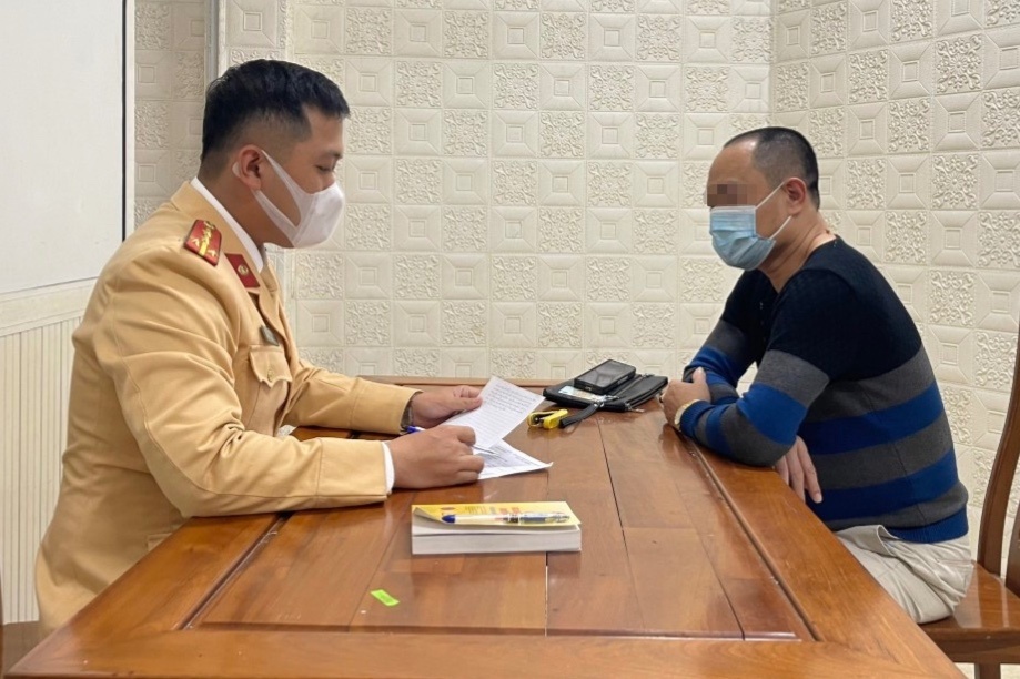 Porche chan dau Hyundai anh 1