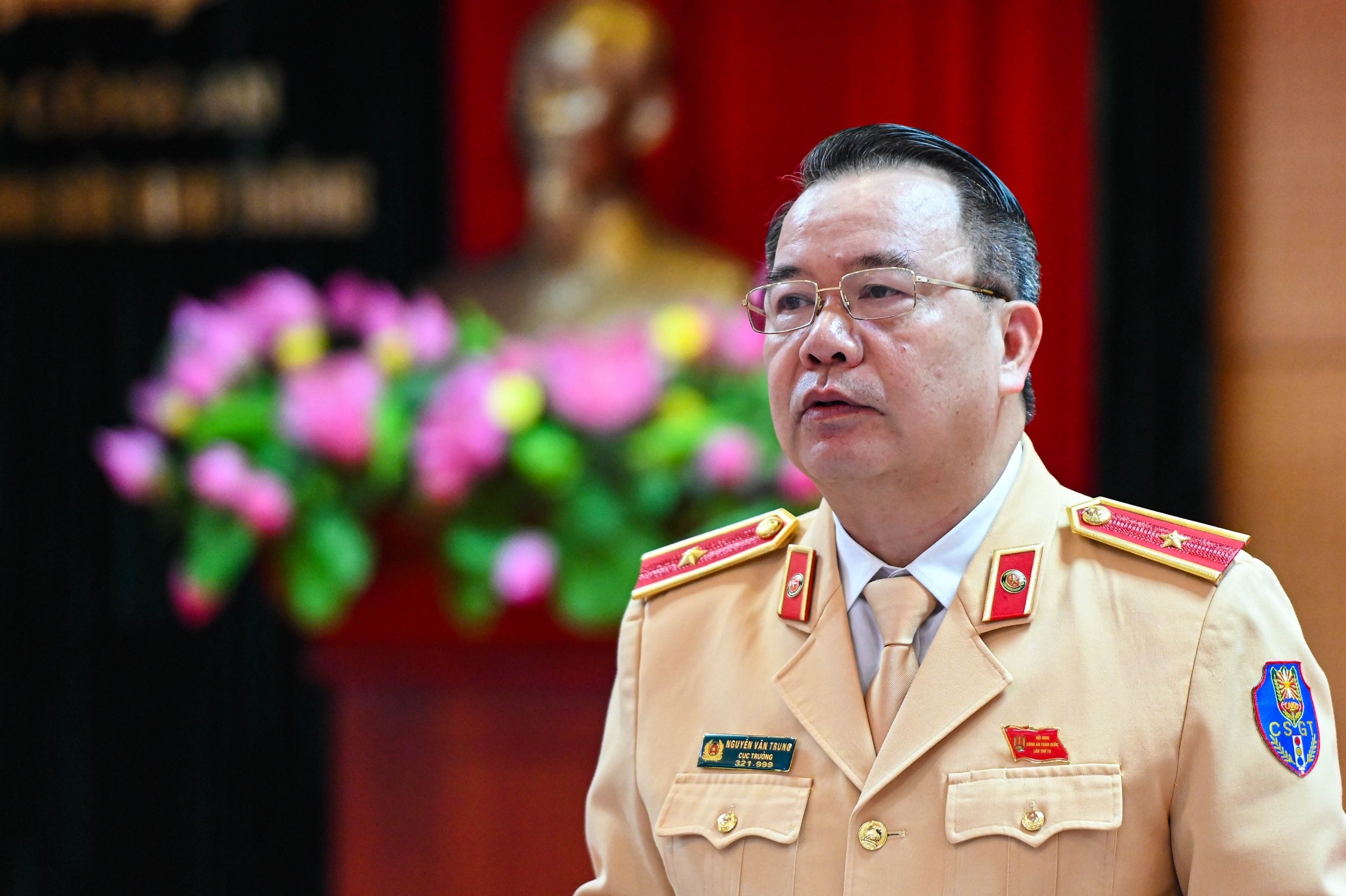 CSGT dang kiem anh 1