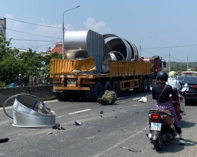 xe tai tong nha dan anh 4