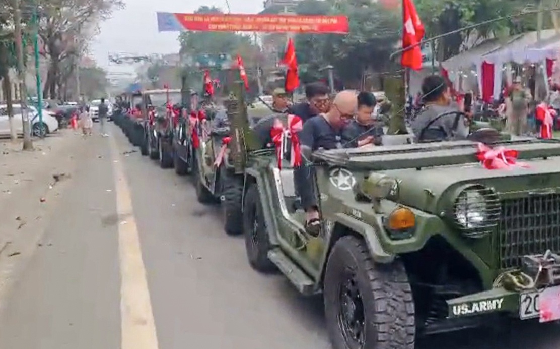 Xac minh han dang kiem cua doan xe Jeep ruoc dau o Thai Nguyen hinh anh