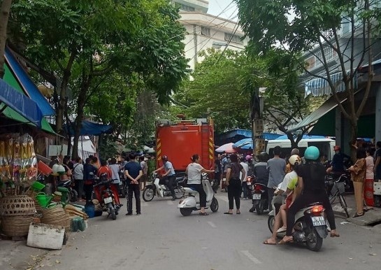 Sap gian giao o Quang Ninh, mot nguoi tu vong, 2 nguoi bi thuong hinh anh