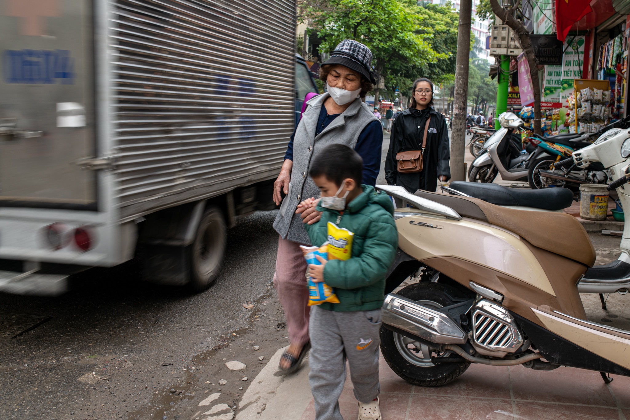 tac duong Dinh Cong anh 5