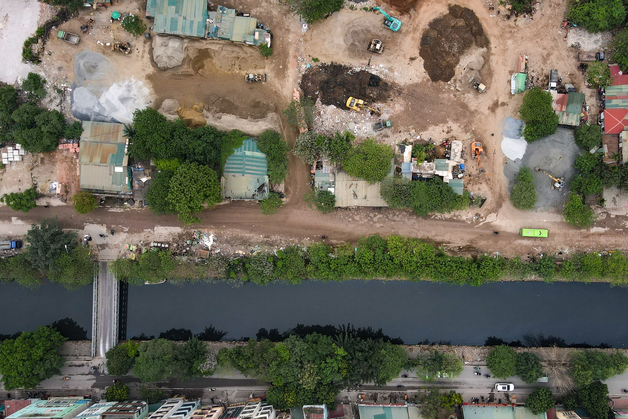 tac duong Dinh Cong anh 11