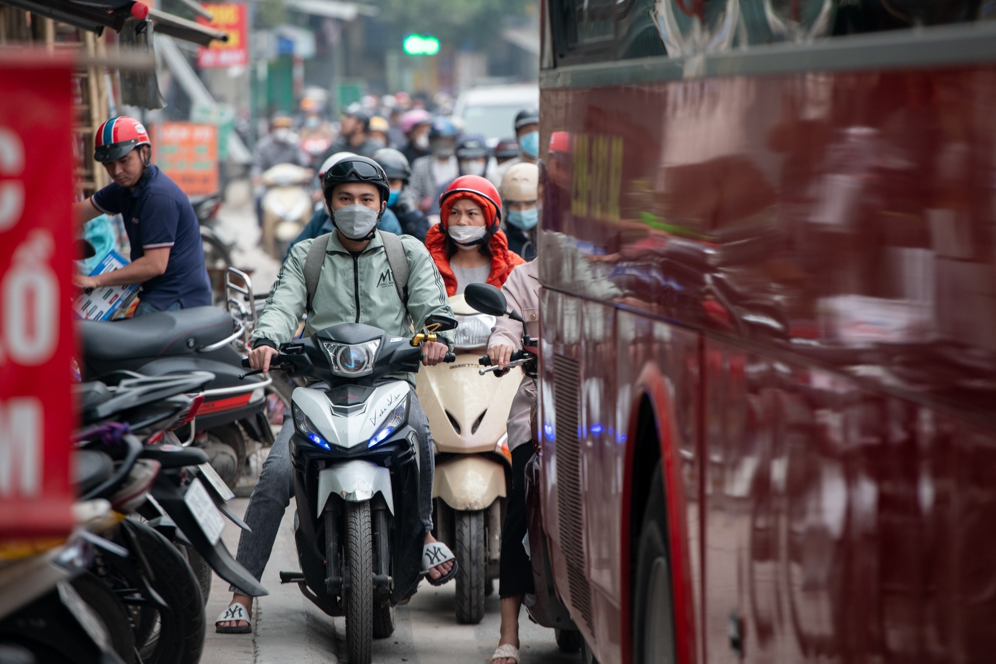 tac duong Dinh Cong anh 10