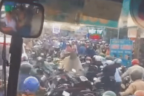 Canh bo 'dien' huc nguoi o Dong Nai hinh anh