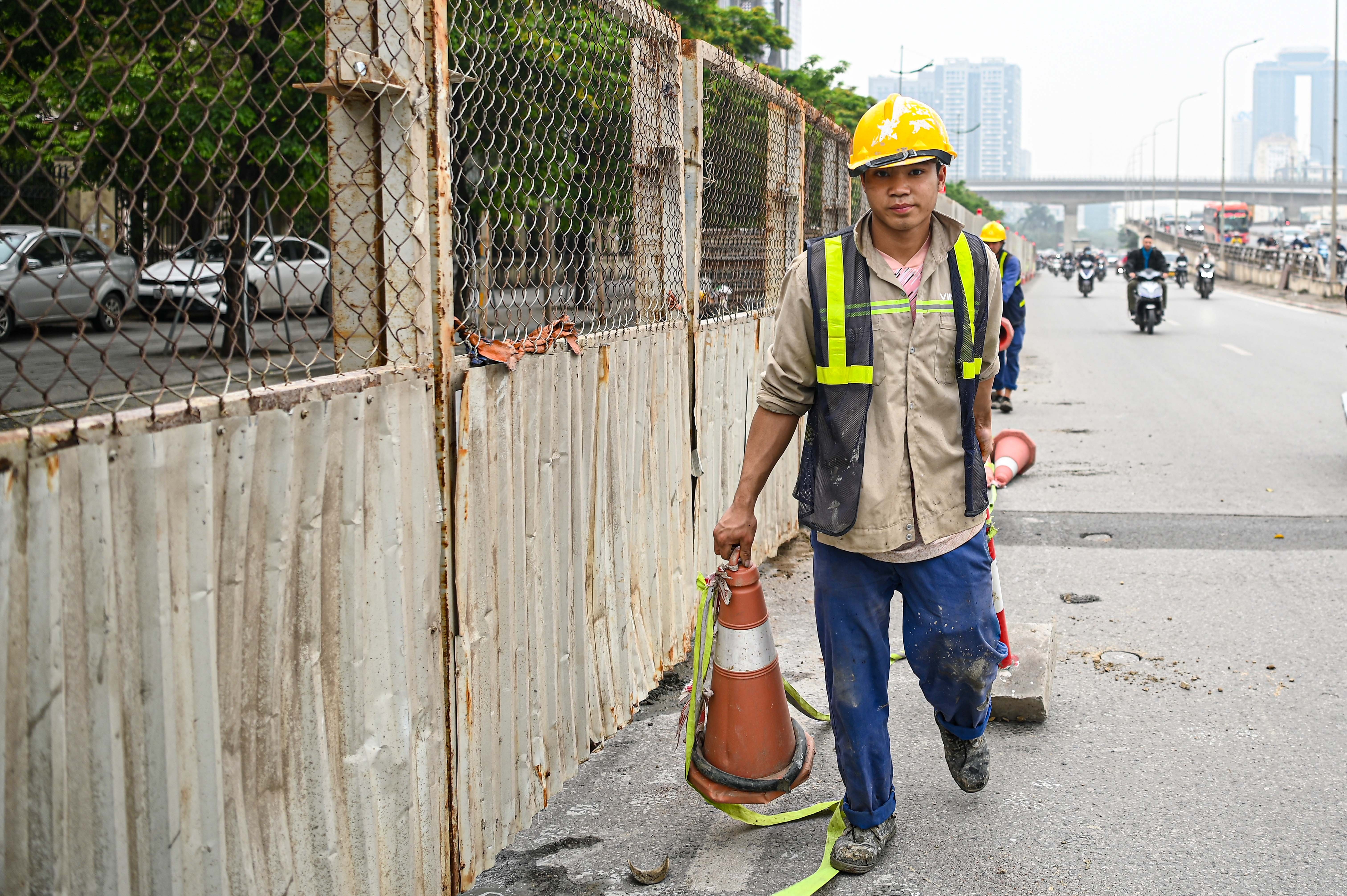 rao chan cau mai dich anh 12