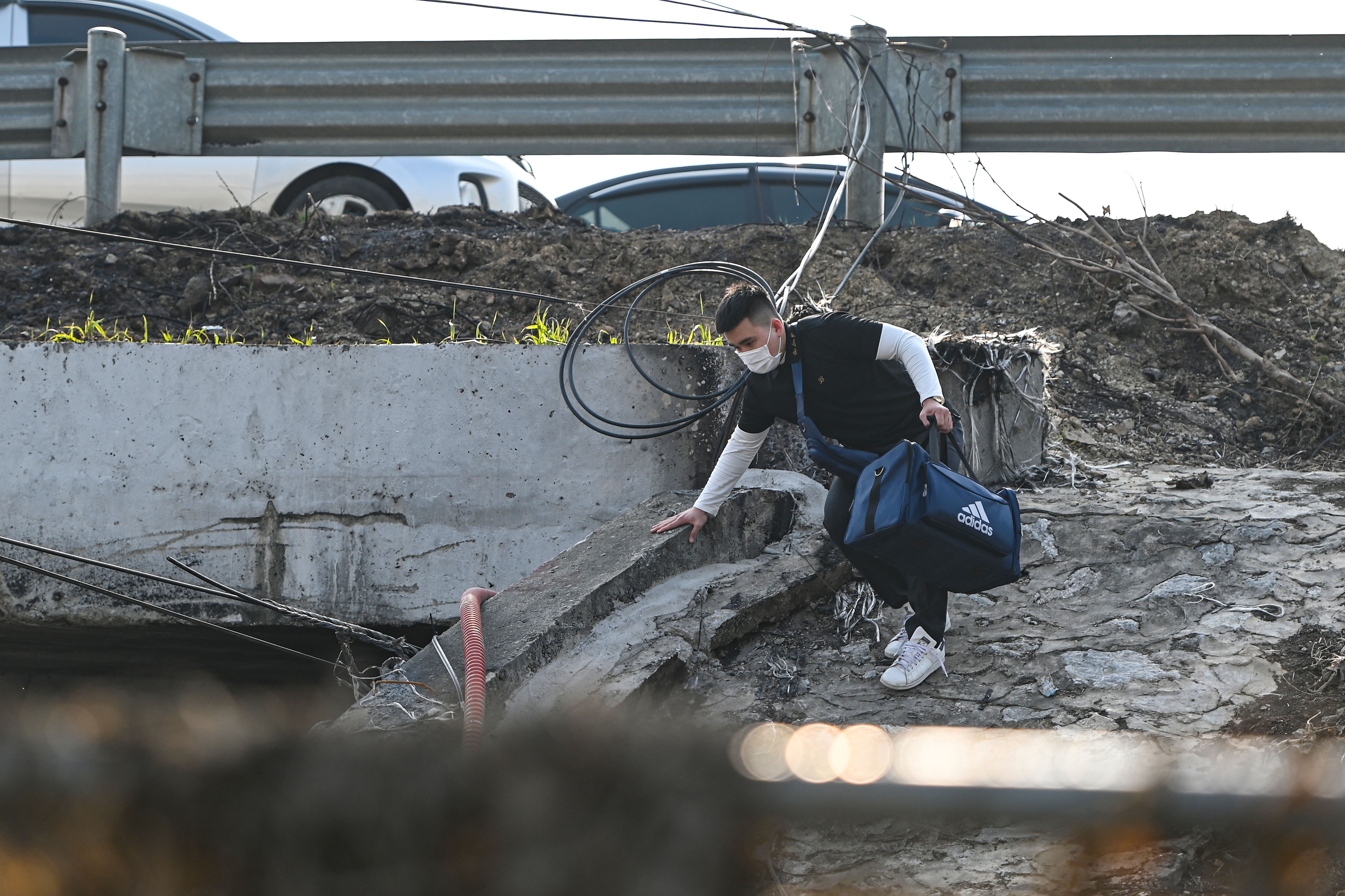 un tac phap van anh 2