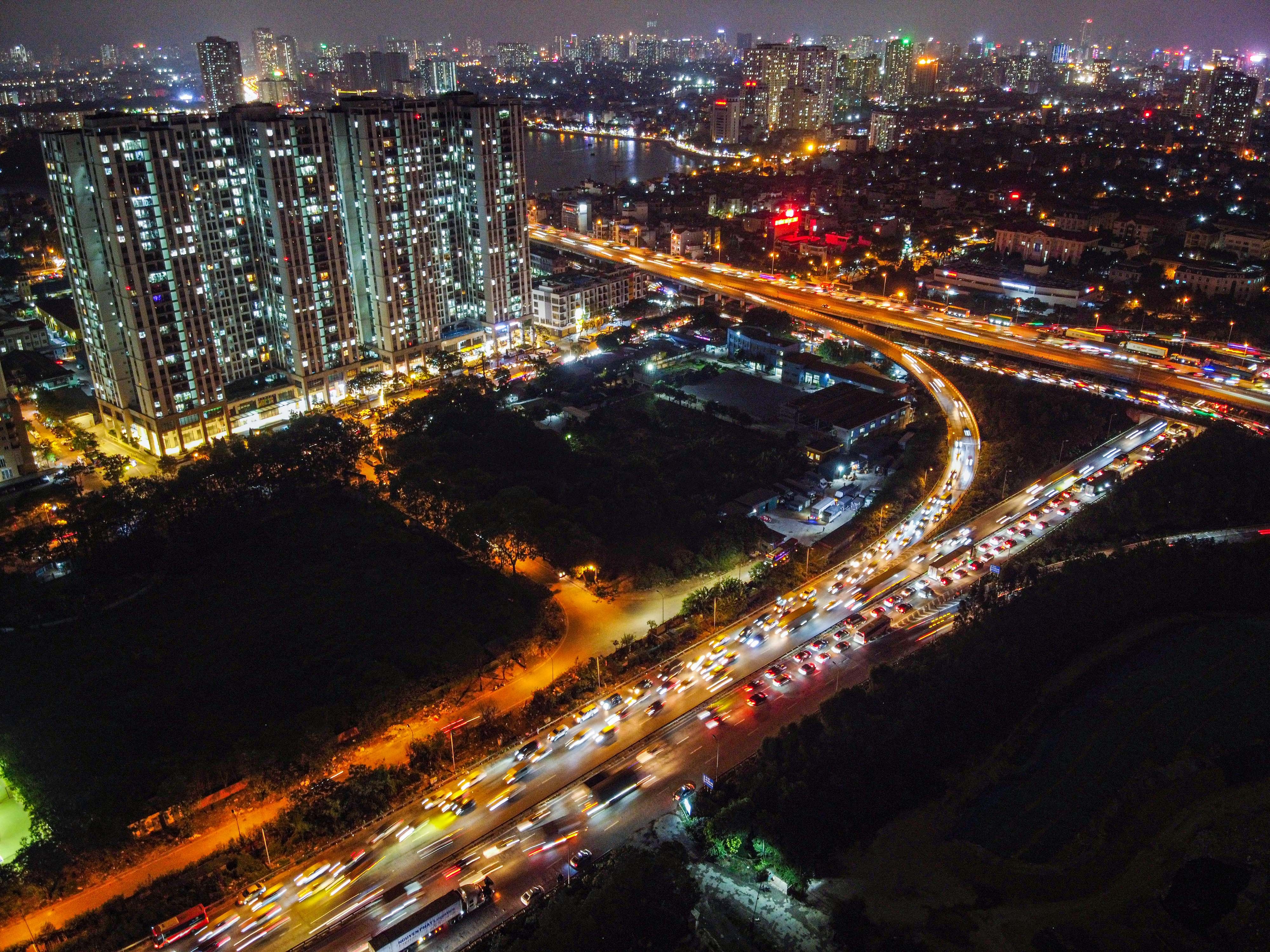 ha noi tac dem anh 5