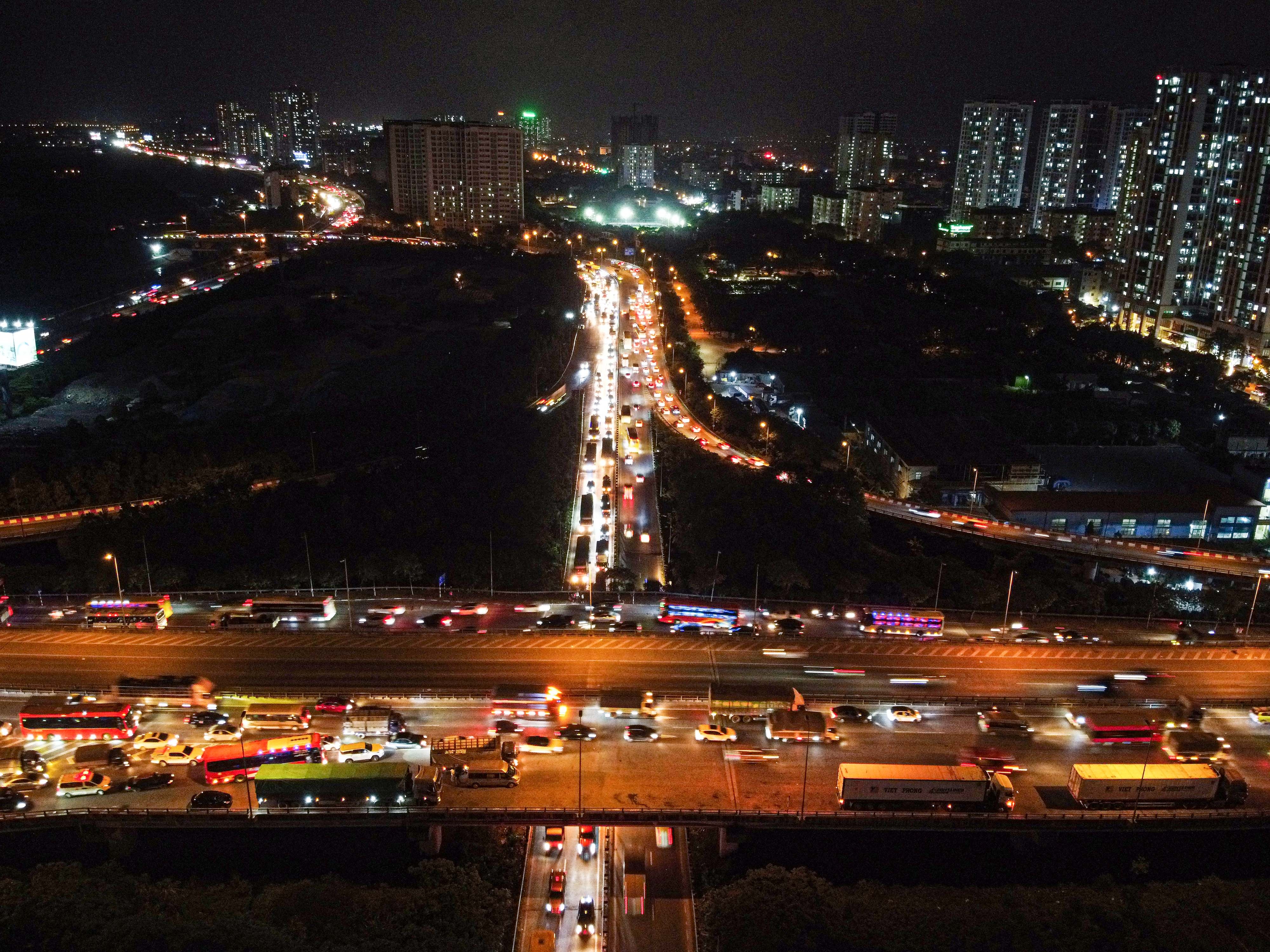 ha noi tac dem anh 6