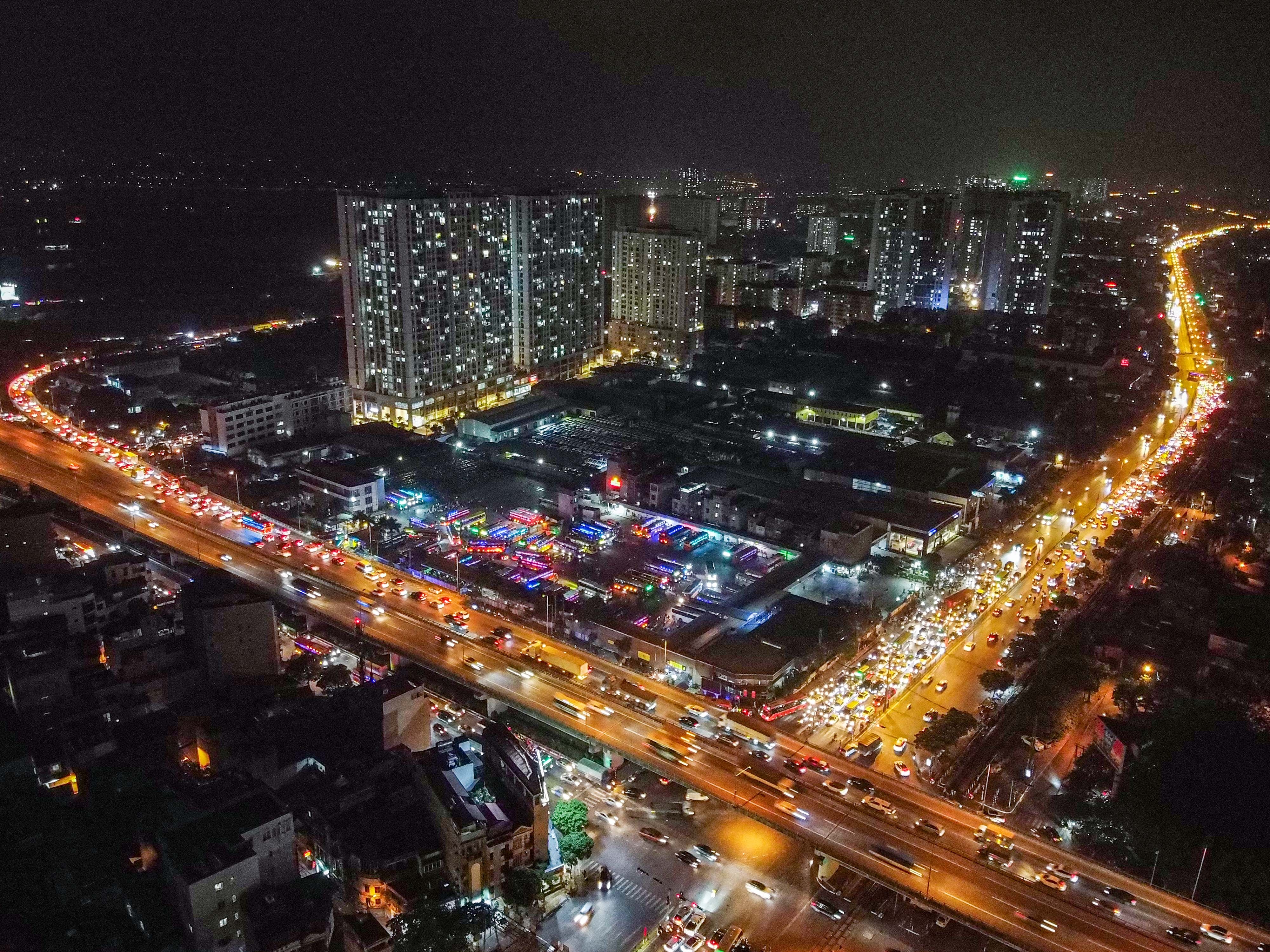 ha noi tac dem anh 10